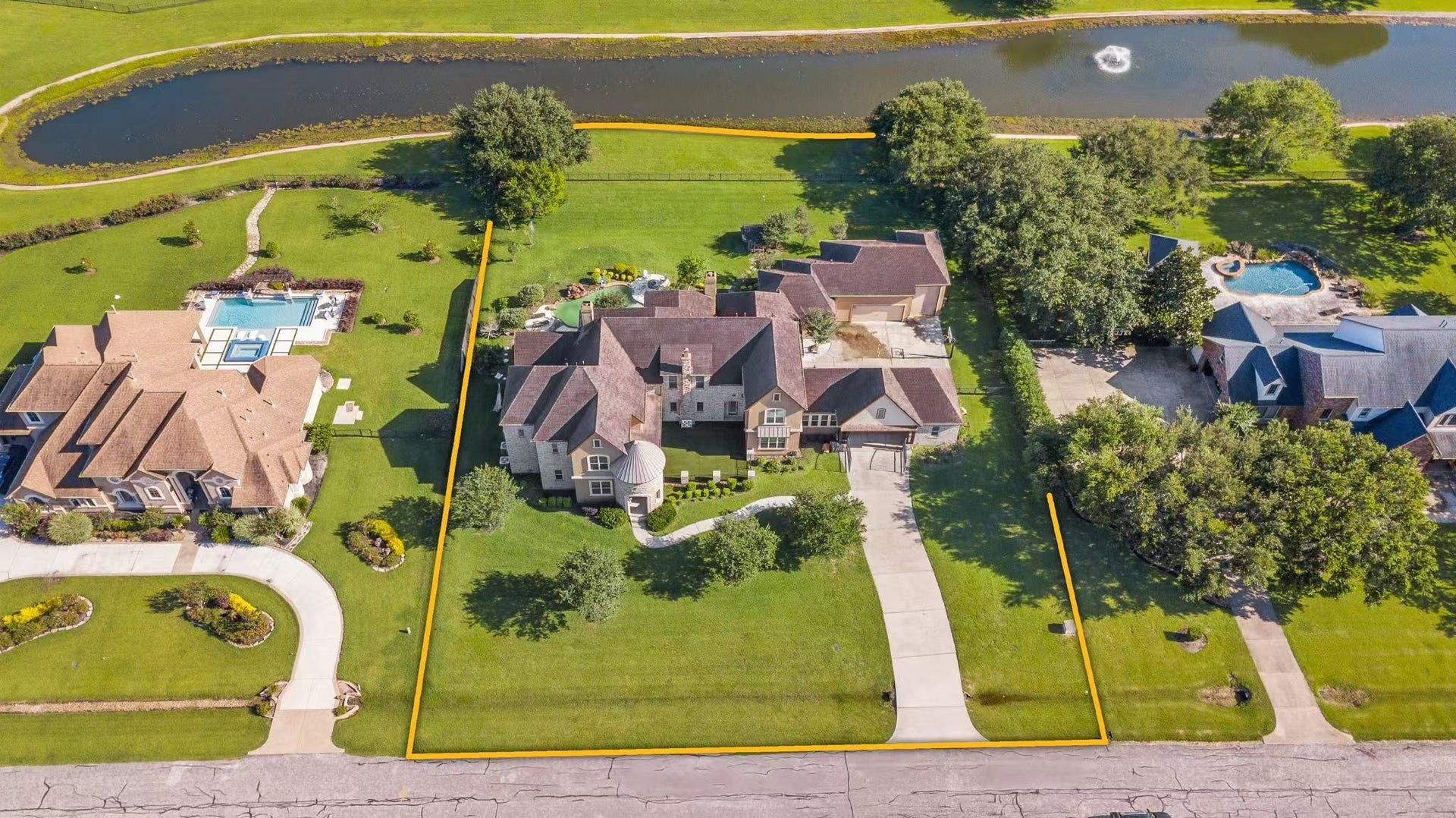 2419 Parrot Shell Lane, Richmond, TX 77406 2419 Parrot Shell Lane, Richmond, TX 77406