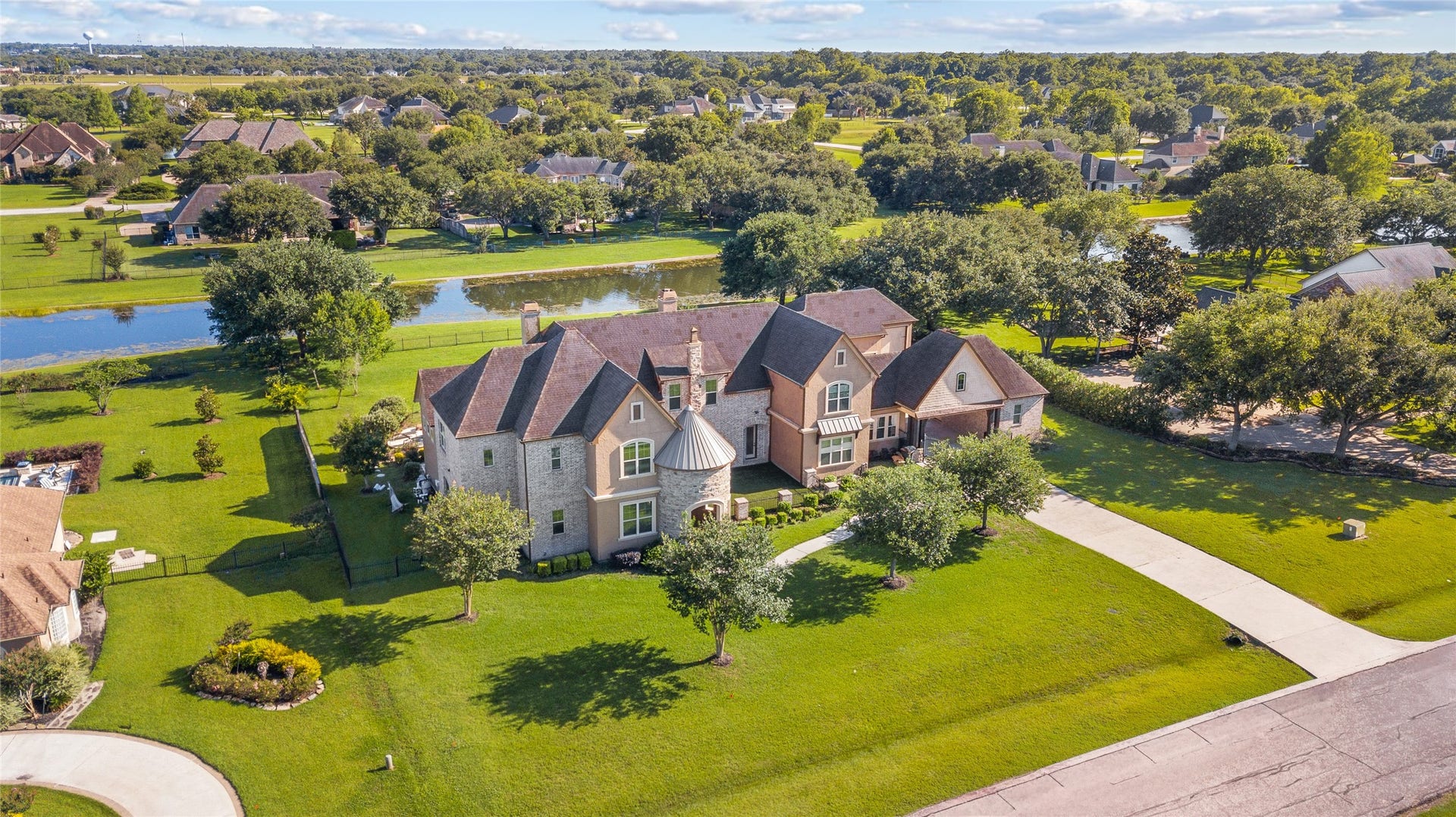 2419 Parrot Shell Lane, Richmond, TX 77406 2419 Parrot Shell Lane, Richmond, TX 77406