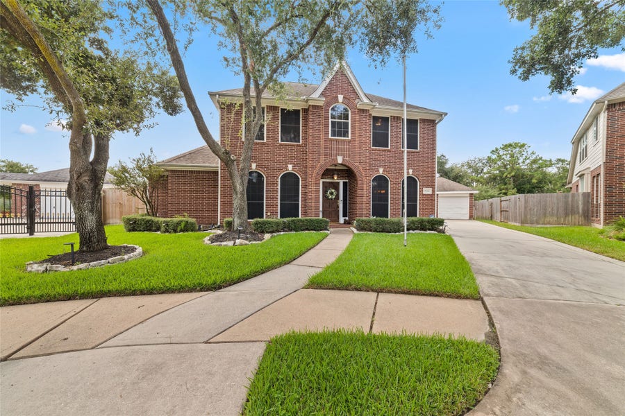 Property photo for 9702 Raymont Circle, Houston, TX