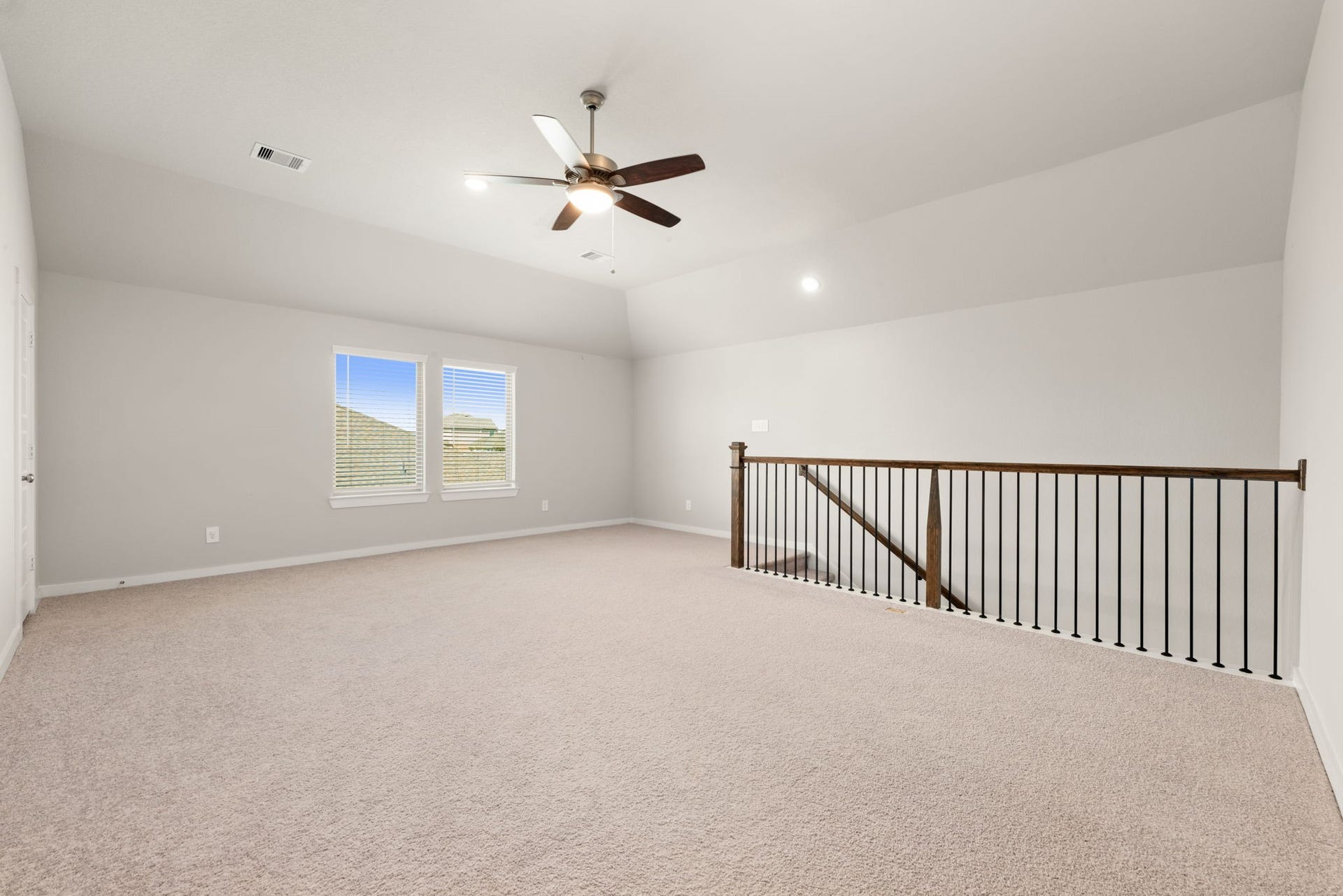 333 Flower Reed Court, Magnolia, TX 77354 333 Flower Reed Court, Magnolia, TX 77354