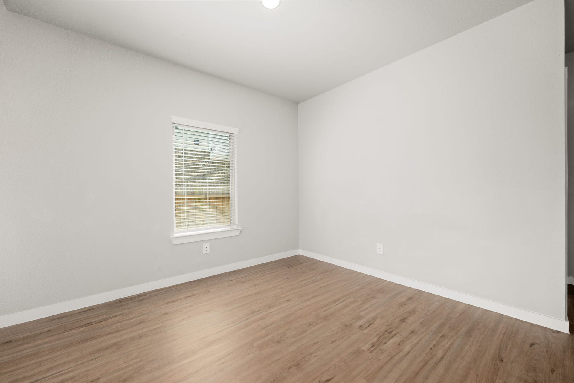 333 Flower Reed Court, Magnolia, TX 77354 333 Flower Reed Court, Magnolia, TX 77354