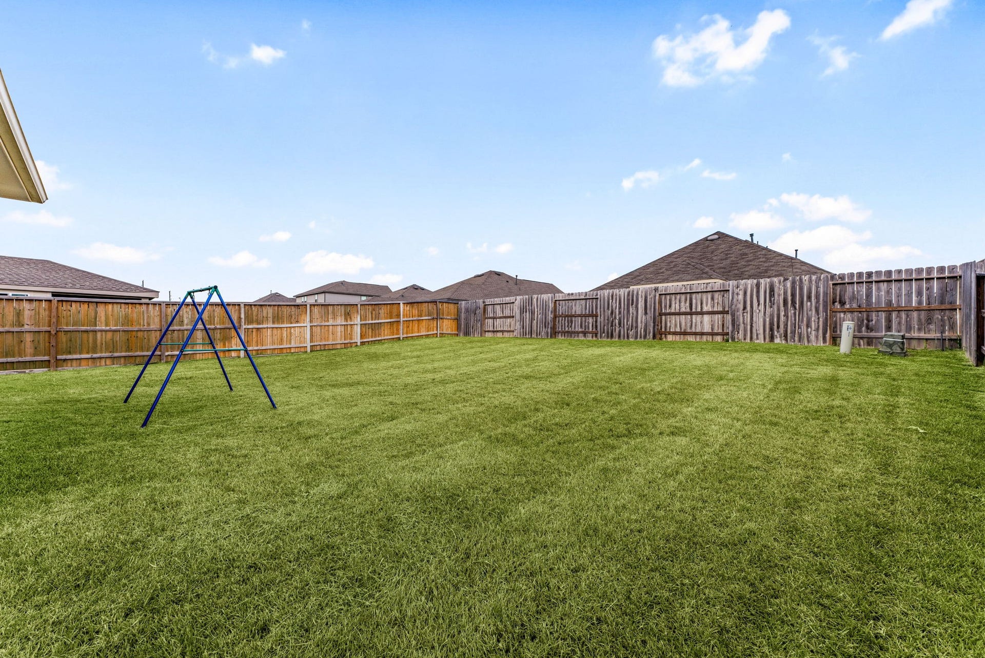 333 Flower Reed Court, Magnolia, TX 77354 333 Flower Reed Court, Magnolia, TX 77354