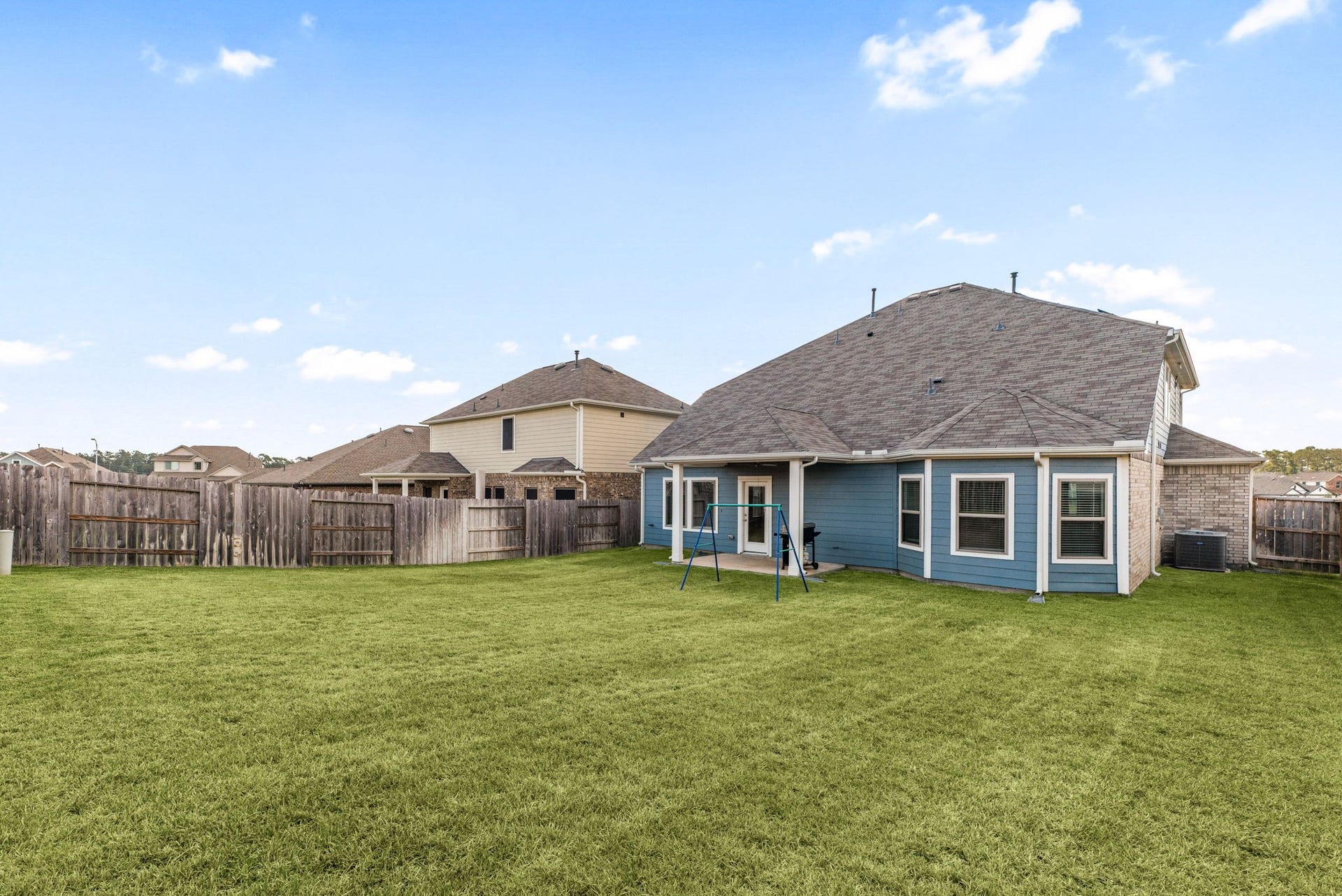333 Flower Reed Court, Magnolia, TX 77354 333 Flower Reed Court, Magnolia, TX 77354