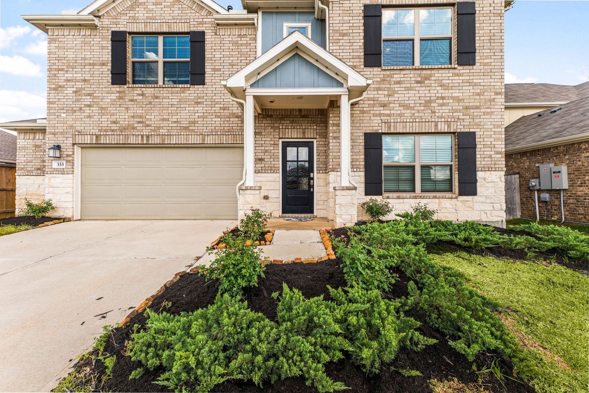 333 Flower Reed Court, Magnolia, TX 77354 333 Flower Reed Court, Magnolia, TX 77354