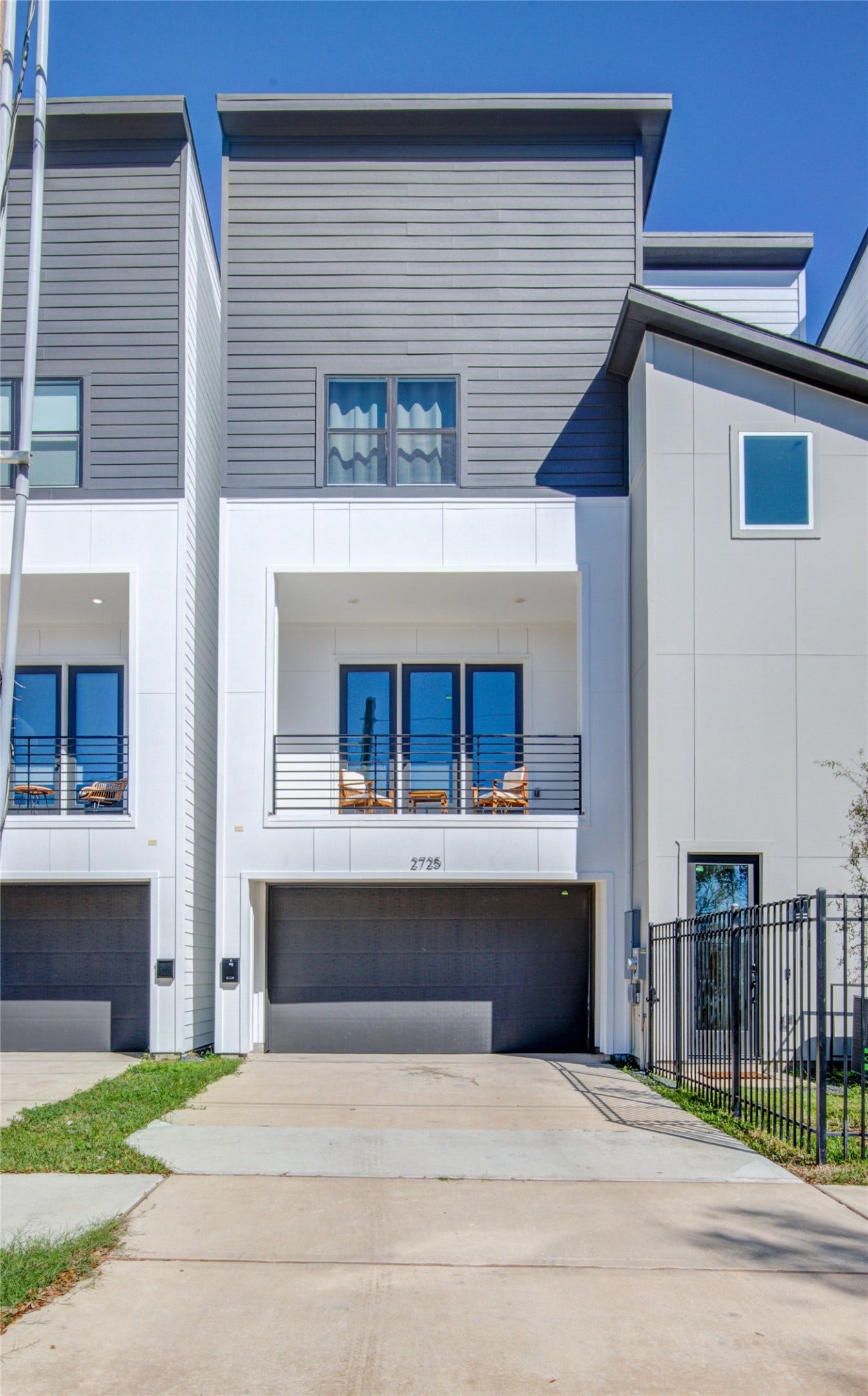 2725 Rosalie Street, Houston, TX 77004 2725 Rosalie Street, Houston, TX 77004