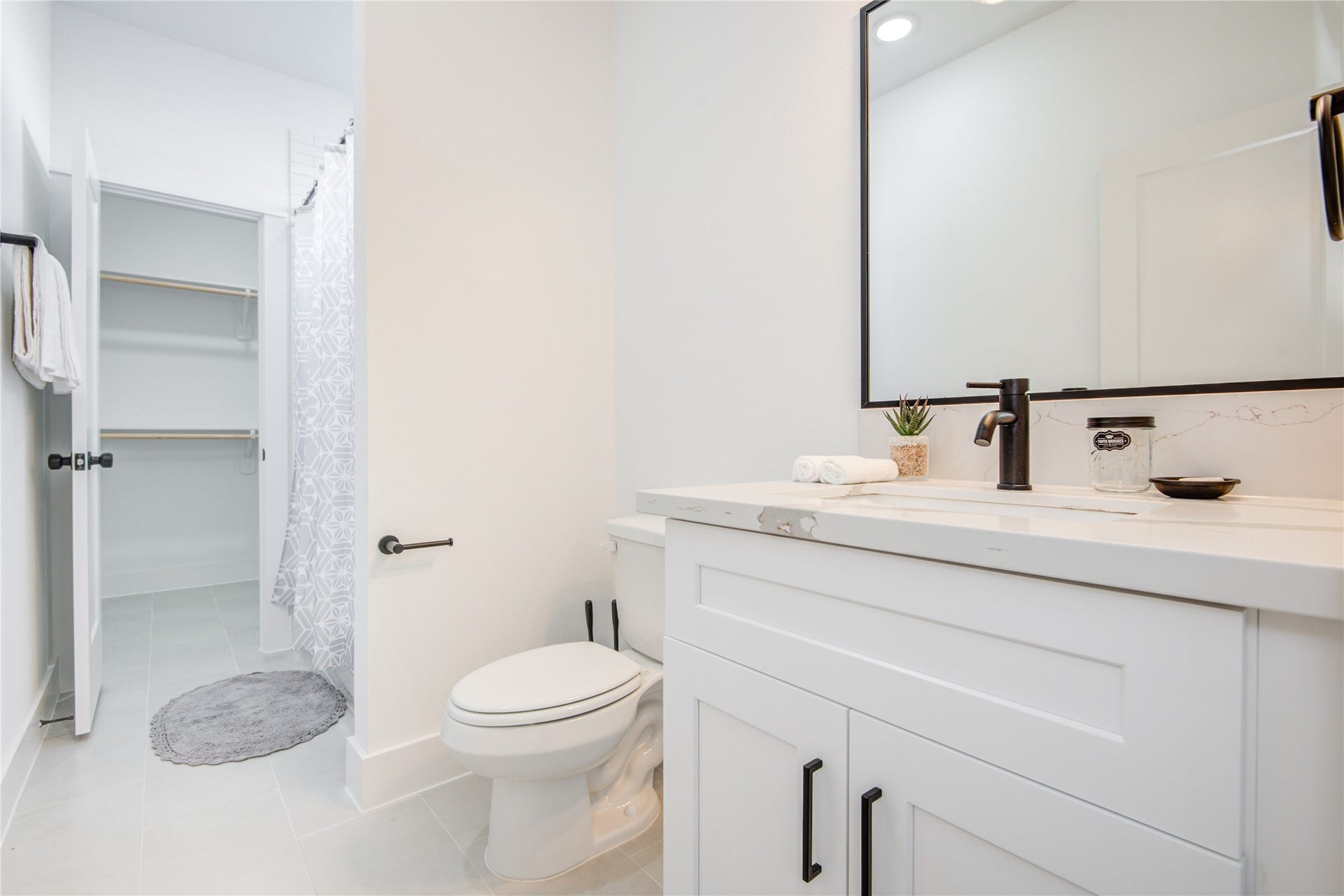 2725 Rosalie Street, Houston, TX 77004 2725 Rosalie Street, Houston, TX 77004