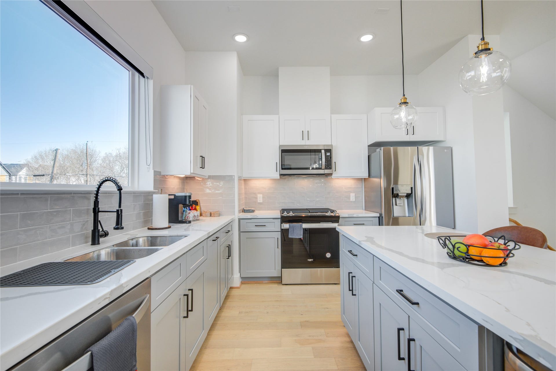 2725 Rosalie Street, Houston, TX 77004 2725 Rosalie Street, Houston, TX 77004