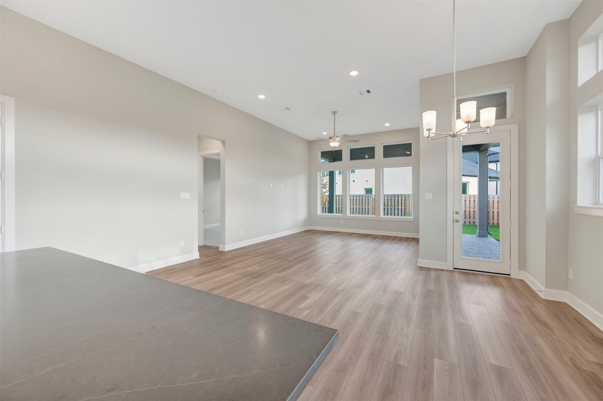 1935 El Pino Street, Montgomery, TX 77316