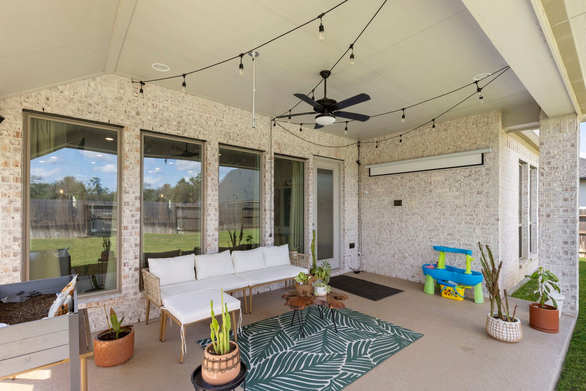 13071 Soaring Forest Drive, Conroe, TX 77302 13071 Soaring Forest Drive, Conroe, TX 77302