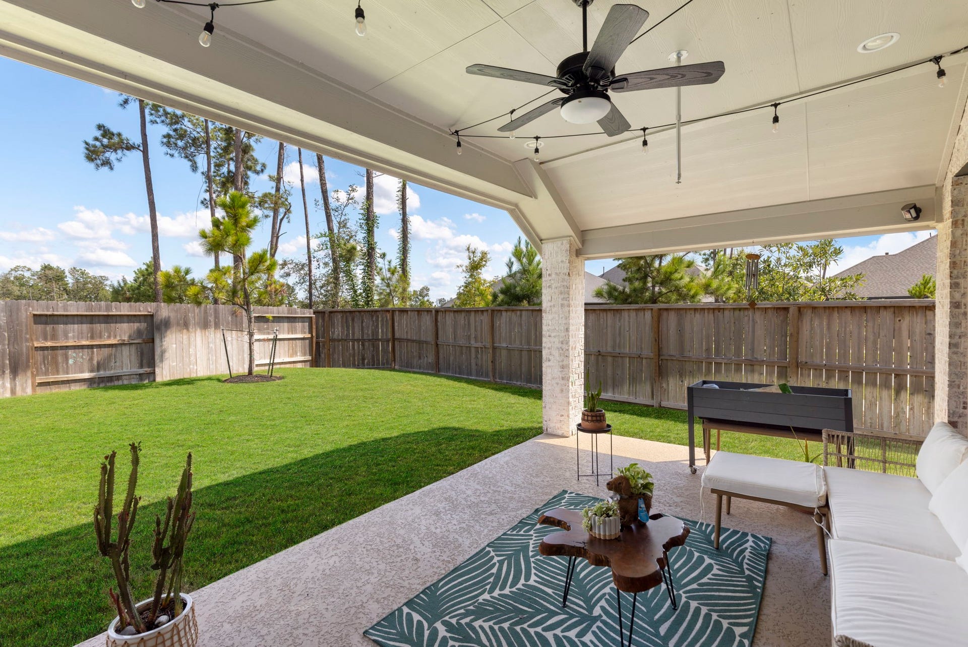 13071 Soaring Forest Drive, Conroe, TX 77302 13071 Soaring Forest Drive, Conroe, TX 77302
