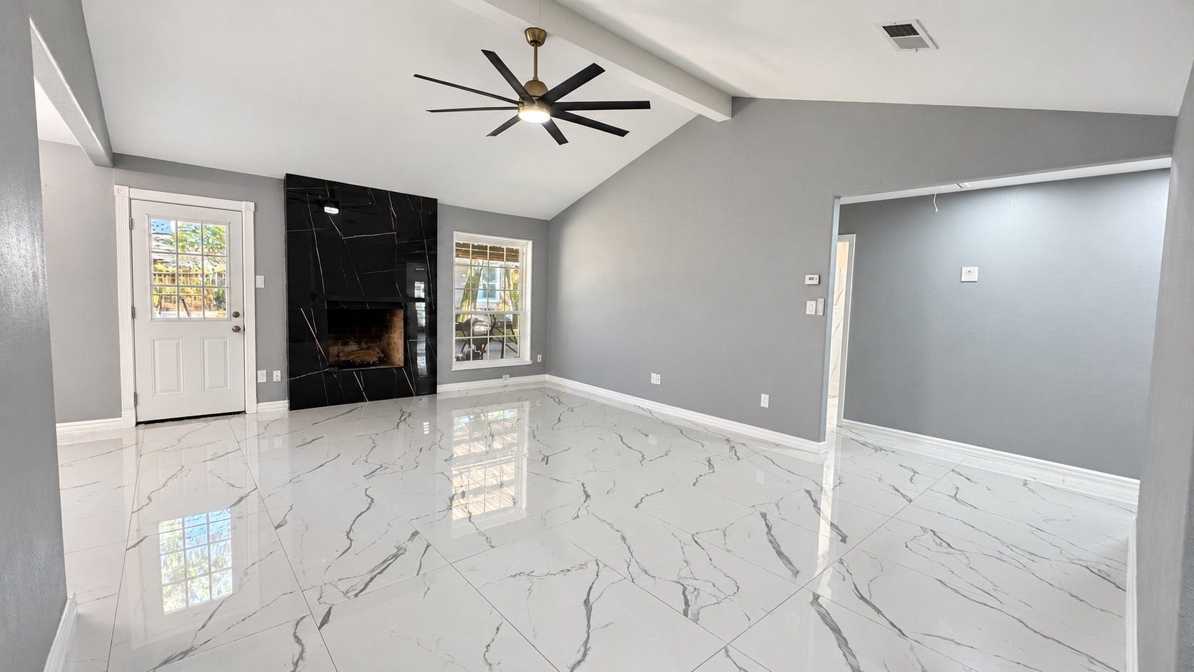 4319 Towergate Drive, Spring, TX 77373 High ceilings living room