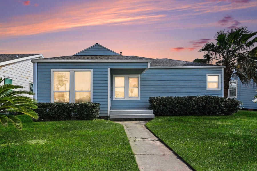 Property photo for 4805 Alamo Drive, Galveston, TX