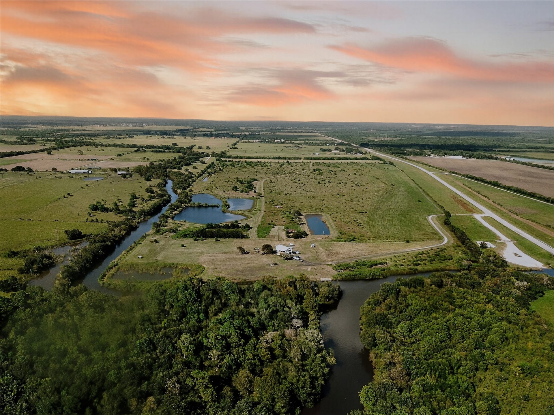 11402 FM 2004, Santa Fe, TX 77510 11402 FM 2004, Santa Fe, TX 77510