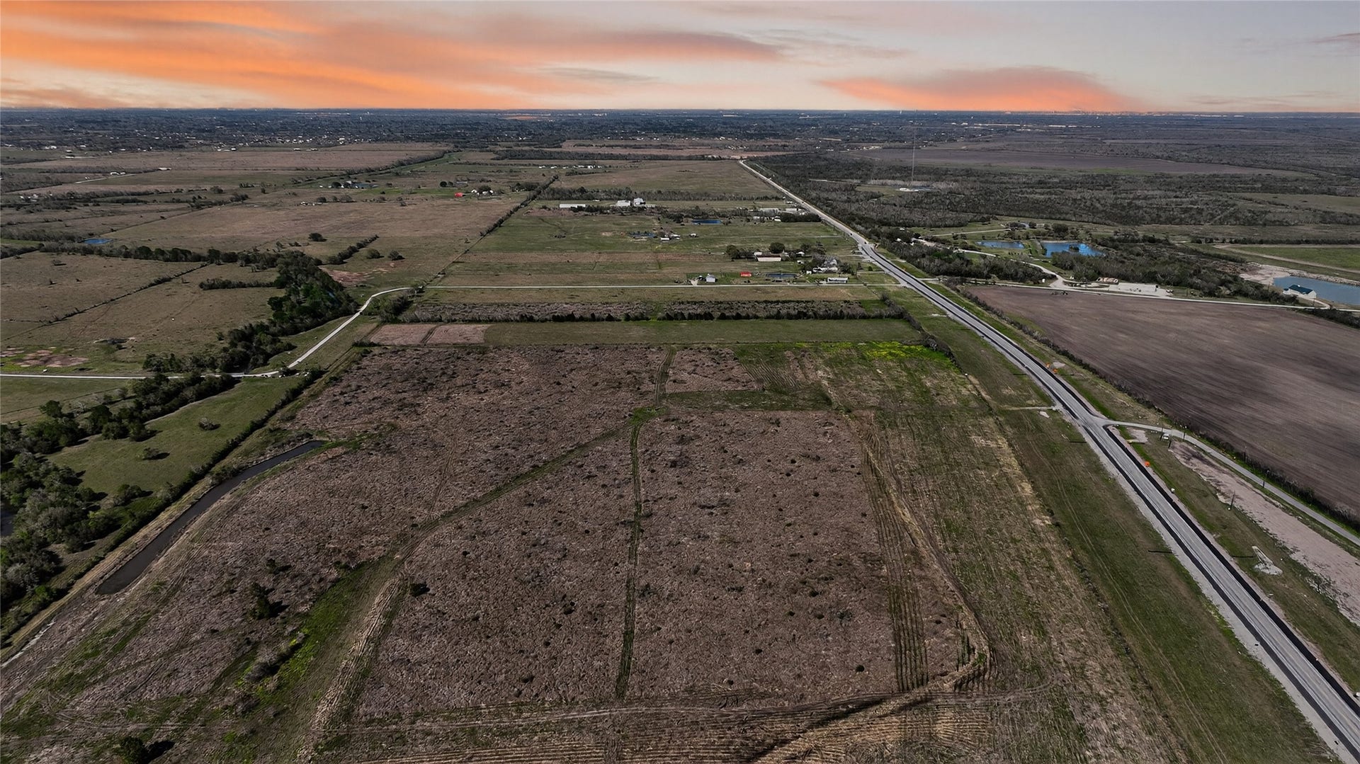 11402 FM 2004, Santa Fe, TX 77510 11402 FM 2004, Santa Fe, TX 77510
