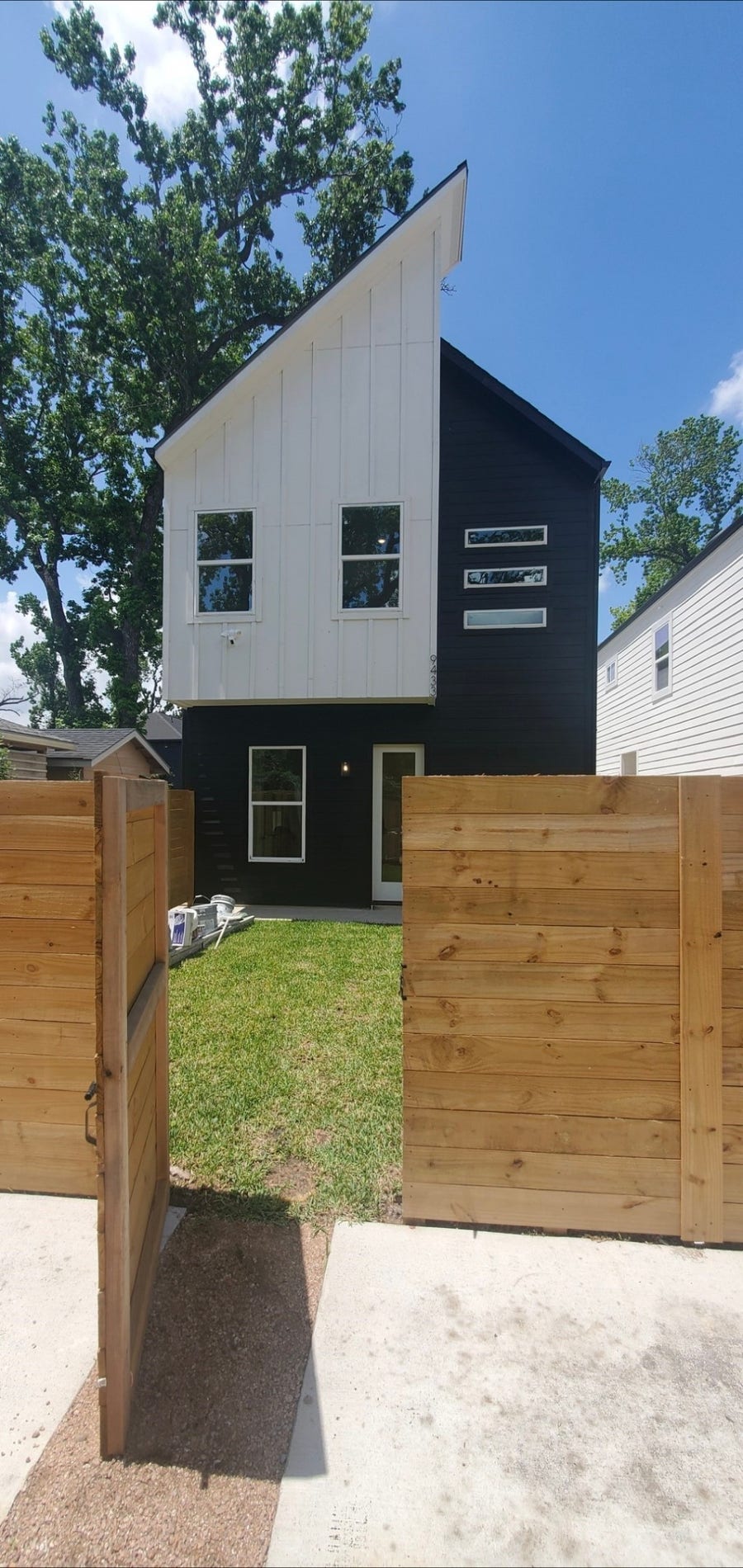 Property photo for 9433 Pembrook Street, #A, Houston, TX