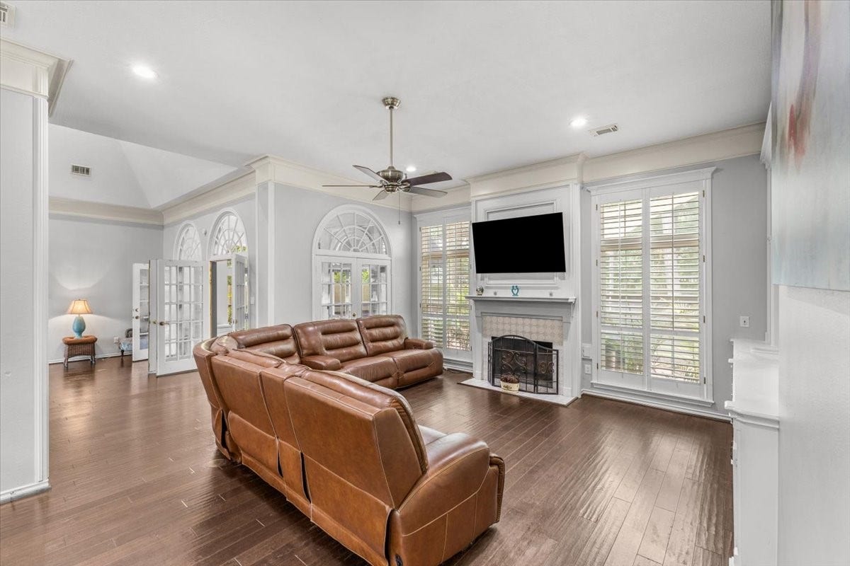 5611 Garden Point Drive, Kingwood, TX 77345 5611 Garden Point Drive, Kingwood, TX 77345