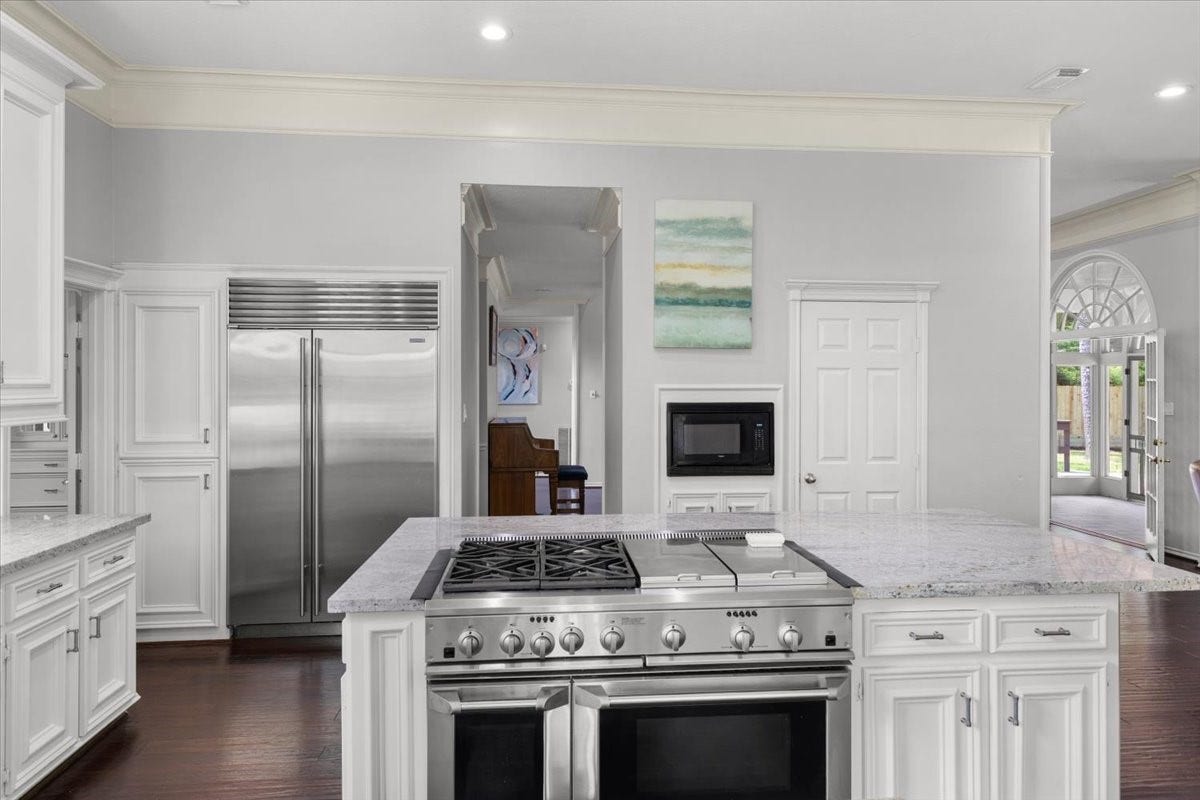 5611 Garden Point Drive, Kingwood, TX 77345 5611 Garden Point Drive, Kingwood, TX 77345