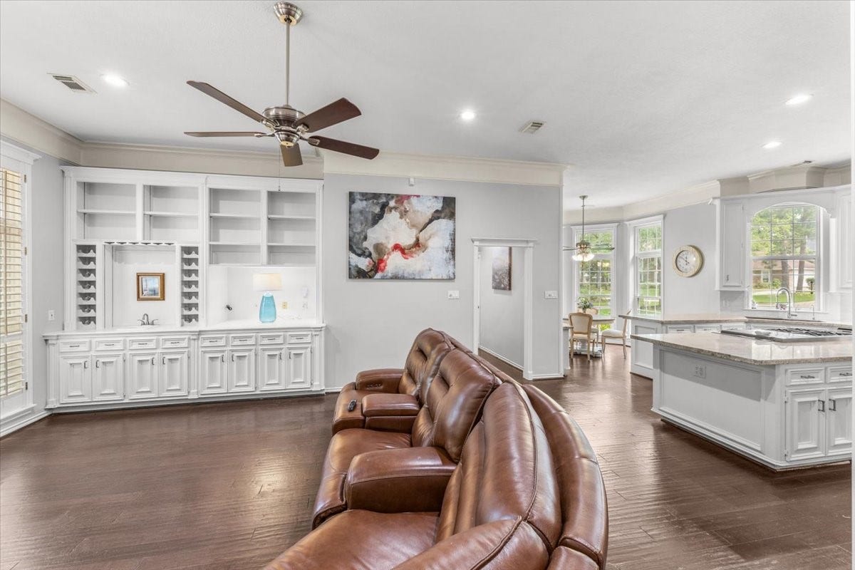 5611 Garden Point Drive, Kingwood, TX 77345 5611 Garden Point Drive, Kingwood, TX 77345