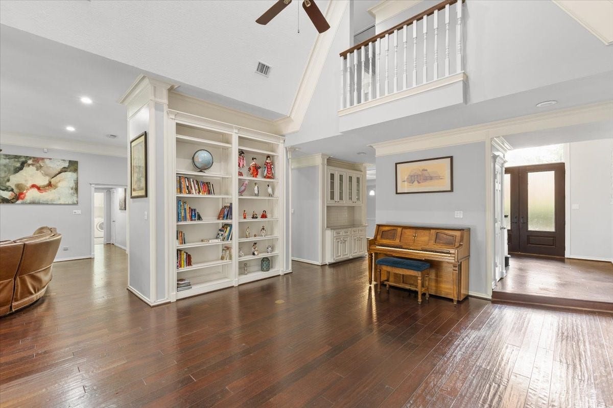5611 Garden Point Drive, Kingwood, TX 77345 5611 Garden Point Drive, Kingwood, TX 77345