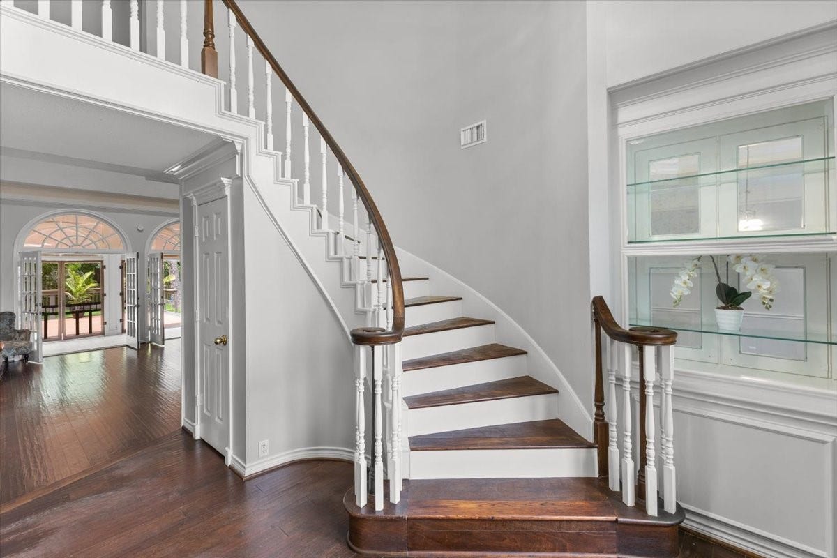 5611 Garden Point Drive, Kingwood, TX 77345 5611 Garden Point Drive, Kingwood, TX 77345