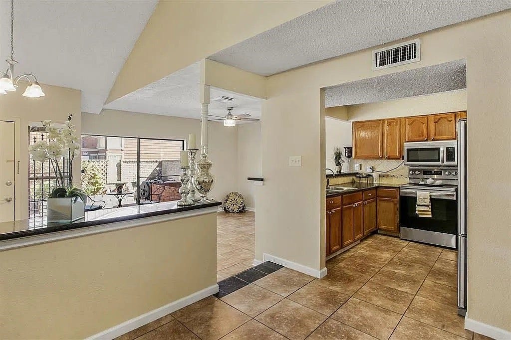 12628 Newbrook Drive, Houston, TX 77072 12628 Newbrook Drive, Houston, TX 77072