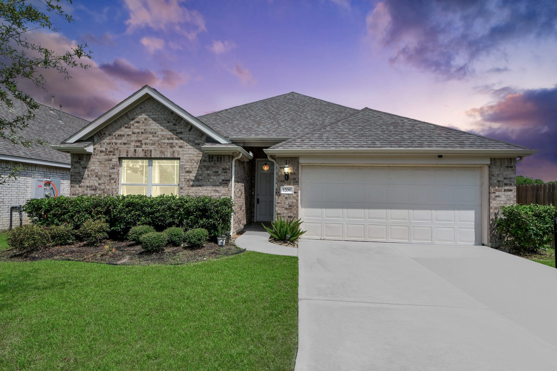 1206 Portimao Court, Crosby, TX 77532 front home view