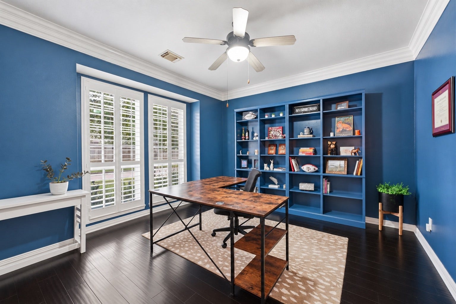 Designated office area to the left as you enter the home