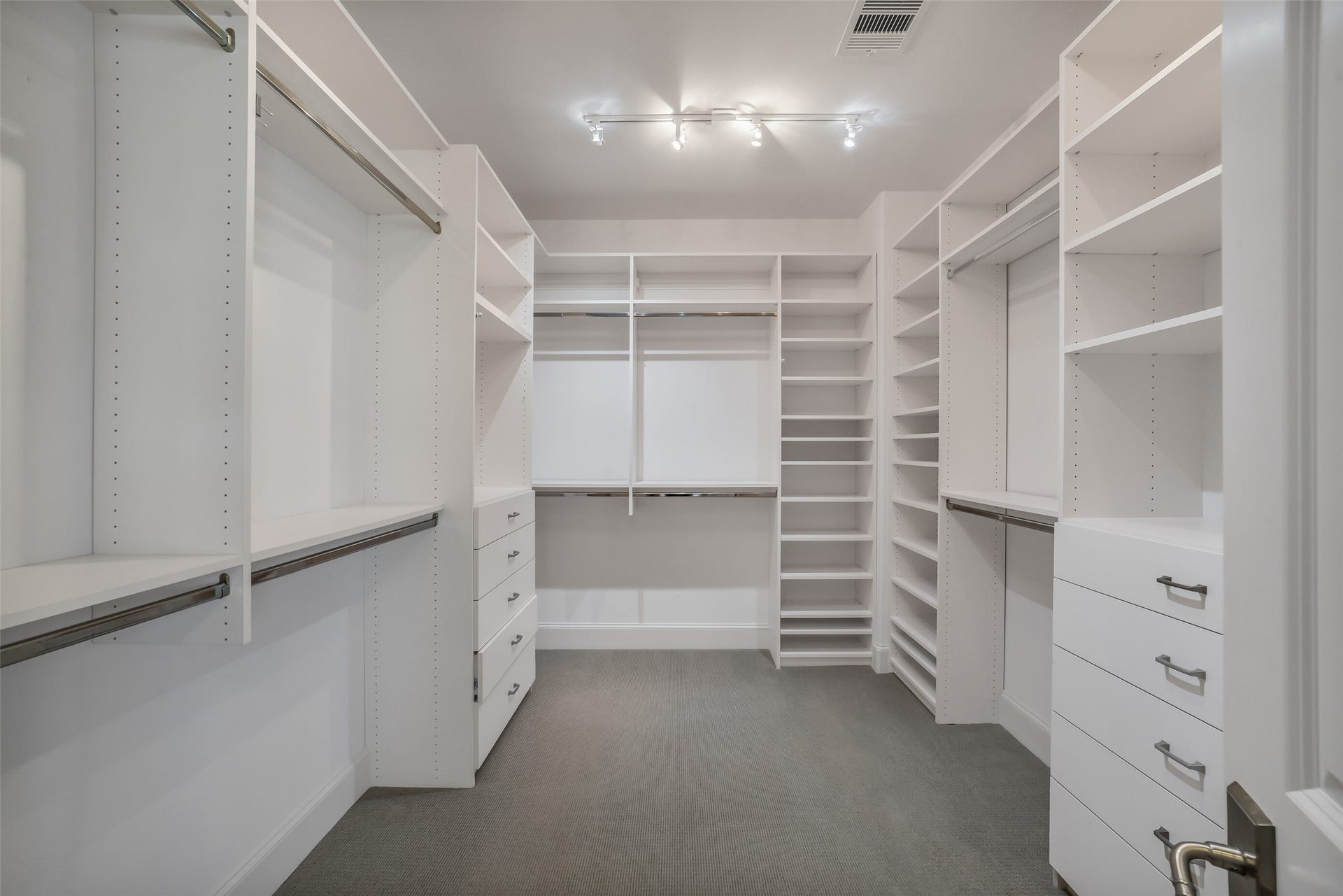 15943 Morgan Street, Sugar Land, TX 77478 15943 Morgan Street, Sugar Land, TX 77478