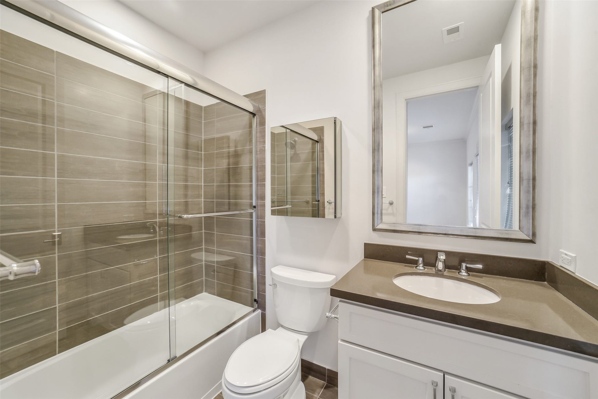 15943 Morgan Street, Sugar Land, TX 77478 15943 Morgan Street, Sugar Land, TX 77478
