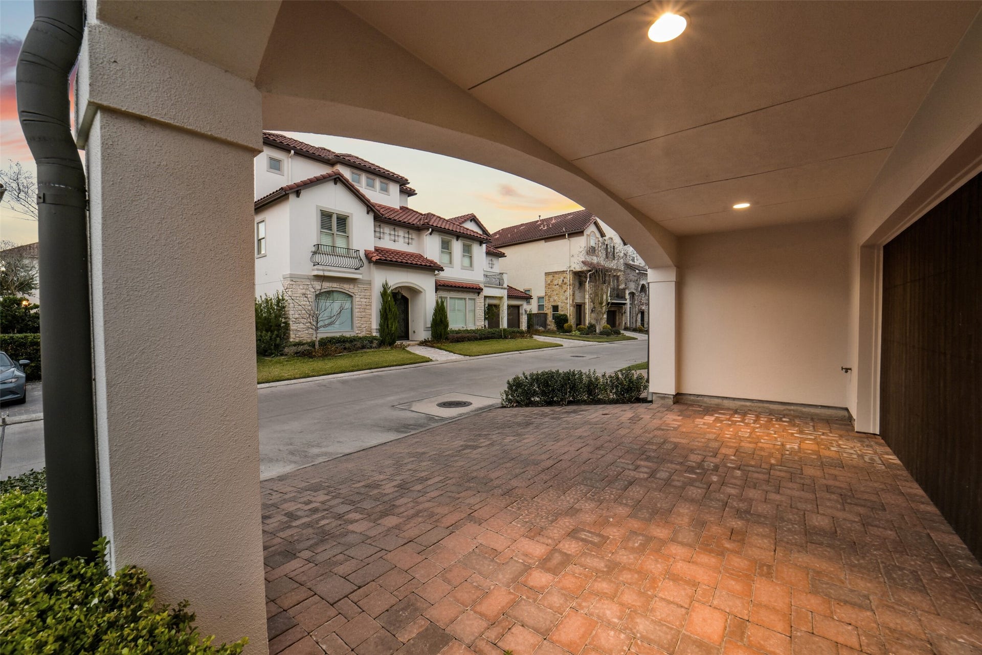 15943 Morgan Street, Sugar Land, TX 77478 15943 Morgan Street, Sugar Land, TX 77478