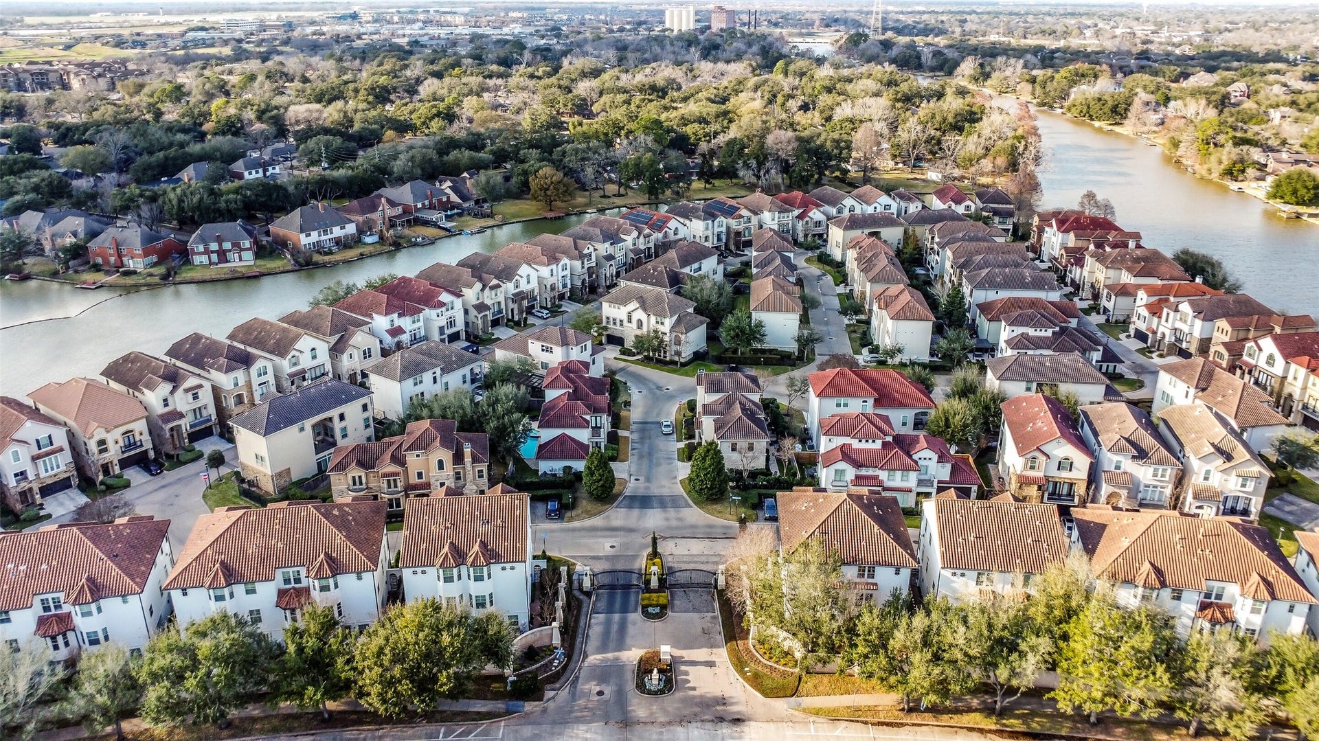 15943 Morgan Street, Sugar Land, TX 77478 15943 Morgan Street, Sugar Land, TX 77478