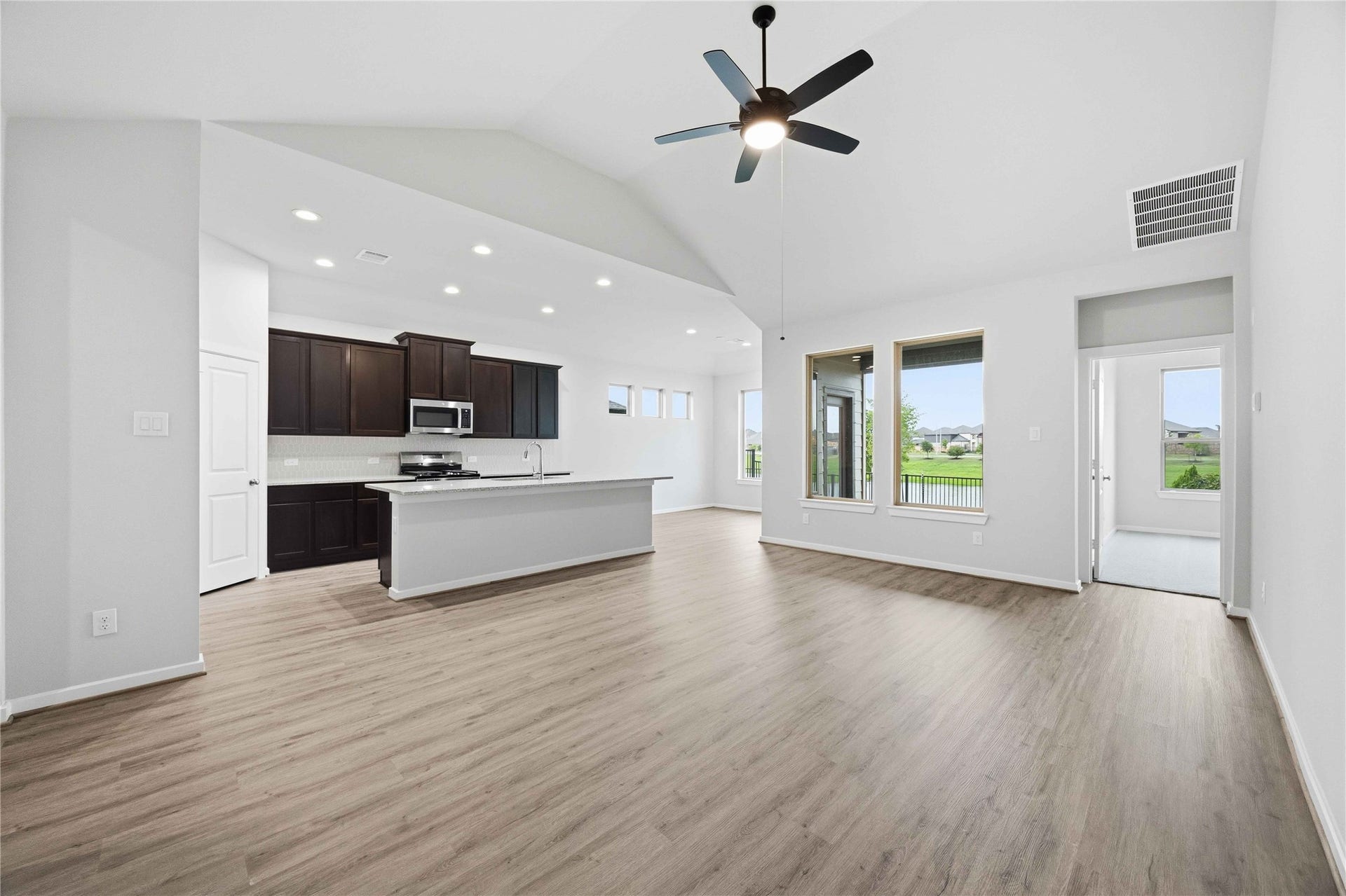 2512 Seneca Lake, La Marque, TX 77568 2512 Seneca Lake, La Marque, TX 77568
