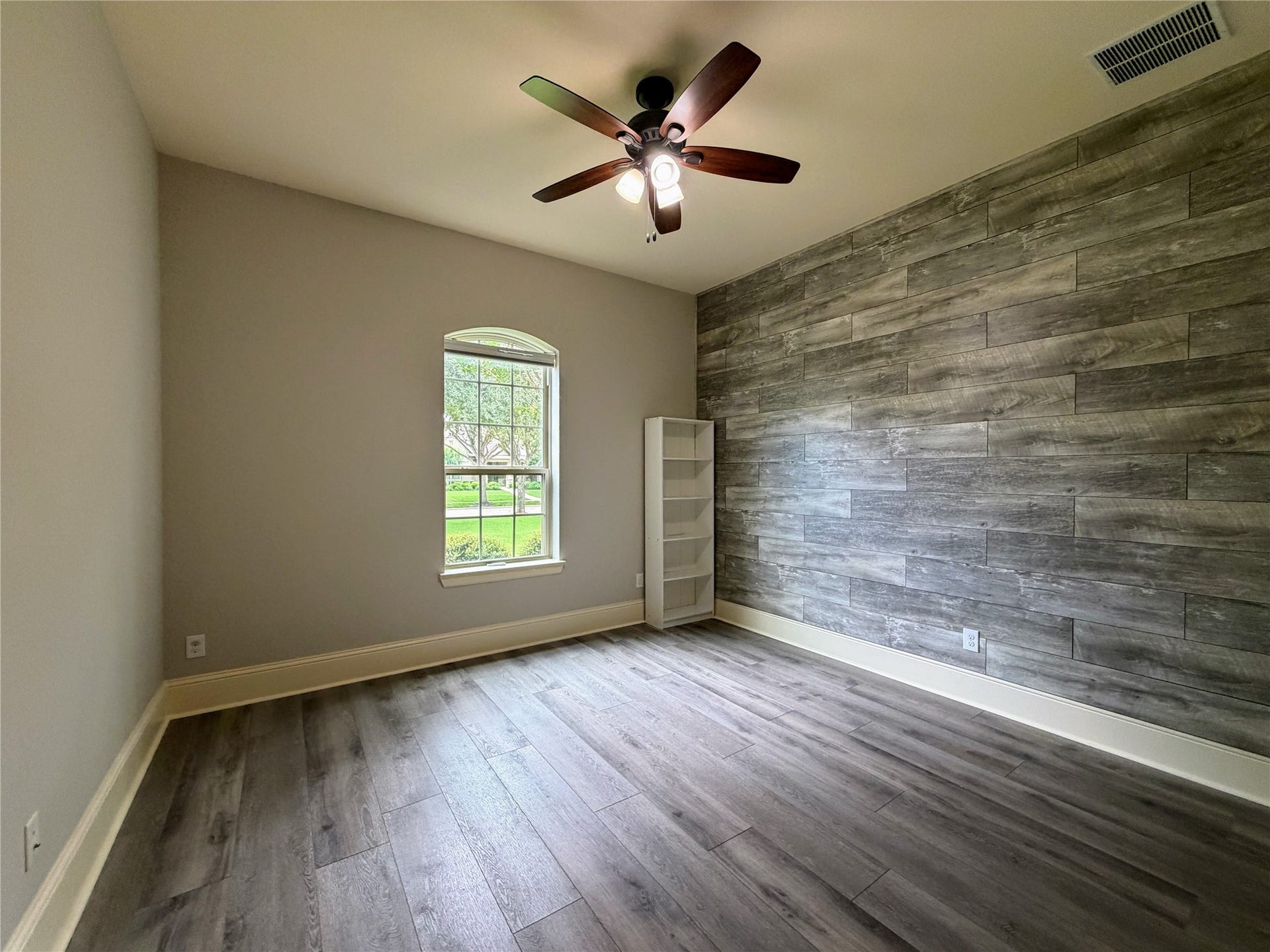 5119 Water Oak Crescent, Fulshear, TX 77441 5119 Water Oak Crescent, Fulshear, TX 77441