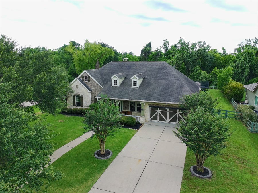Property photo for 5119 Water Oak Crescent, Fulshear, TX
