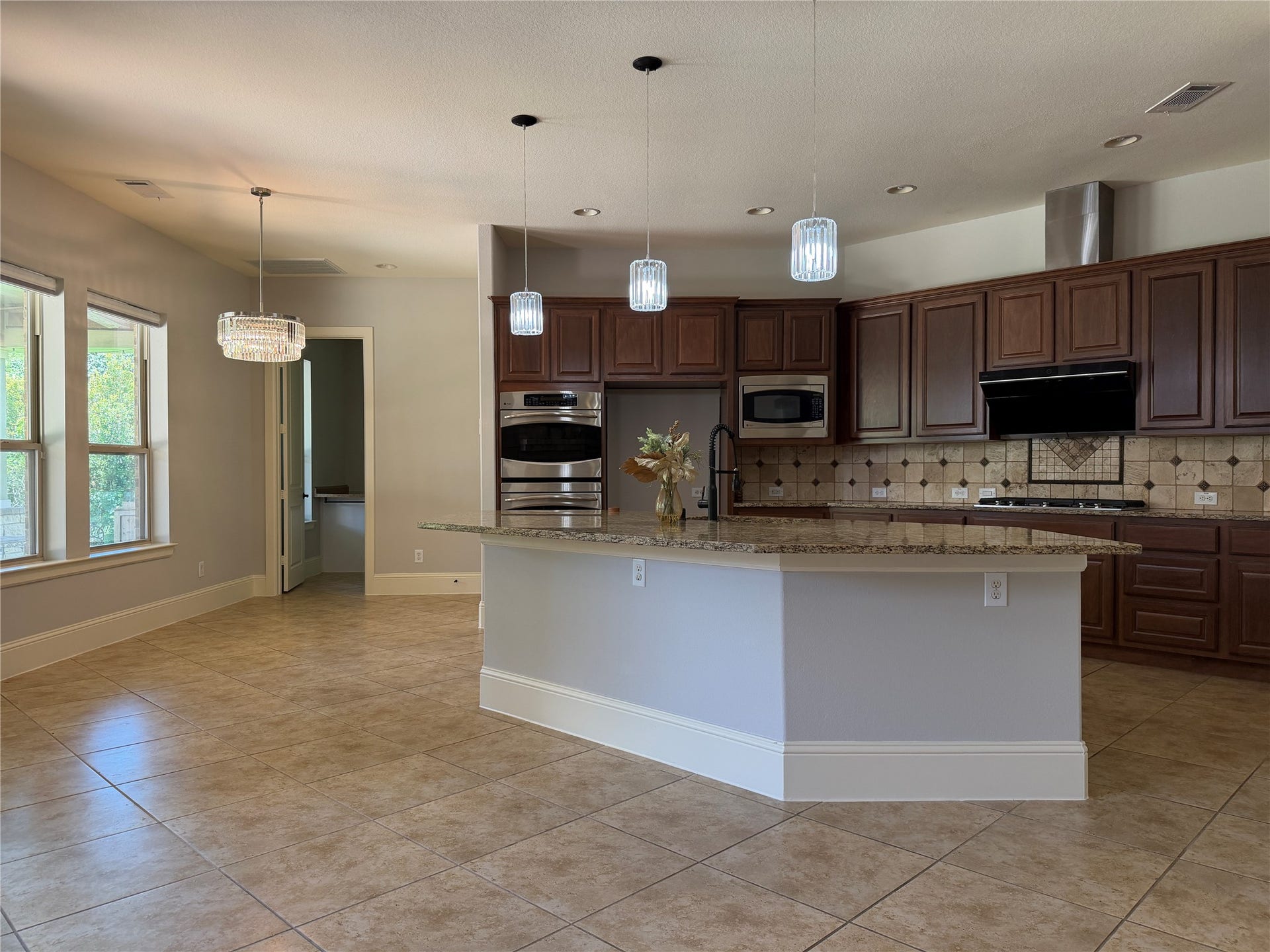 5119 Water Oak Crescent, Fulshear, TX 77441 5119 Water Oak Crescent, Fulshear, TX 77441