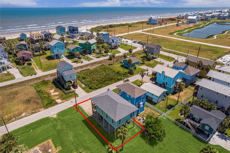 Property photo for 11216 Reagor Way, Galveston, TX