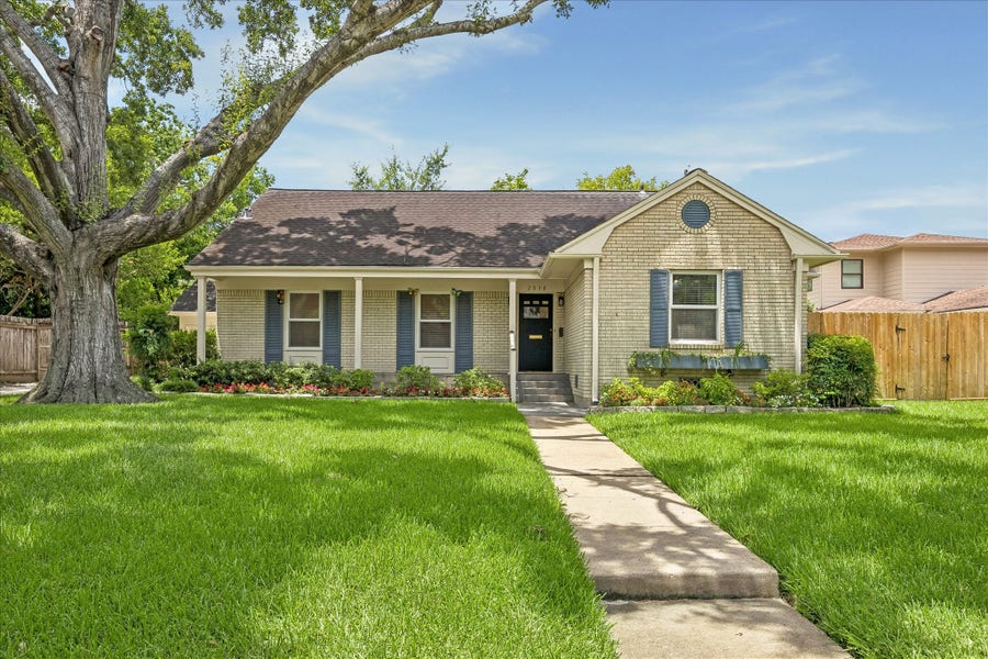 Property photo for 2038 Mcclendon Street, Houston, TX