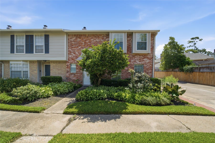 Property photo for 727 Bunker Hill Road, #7, Houston, TX