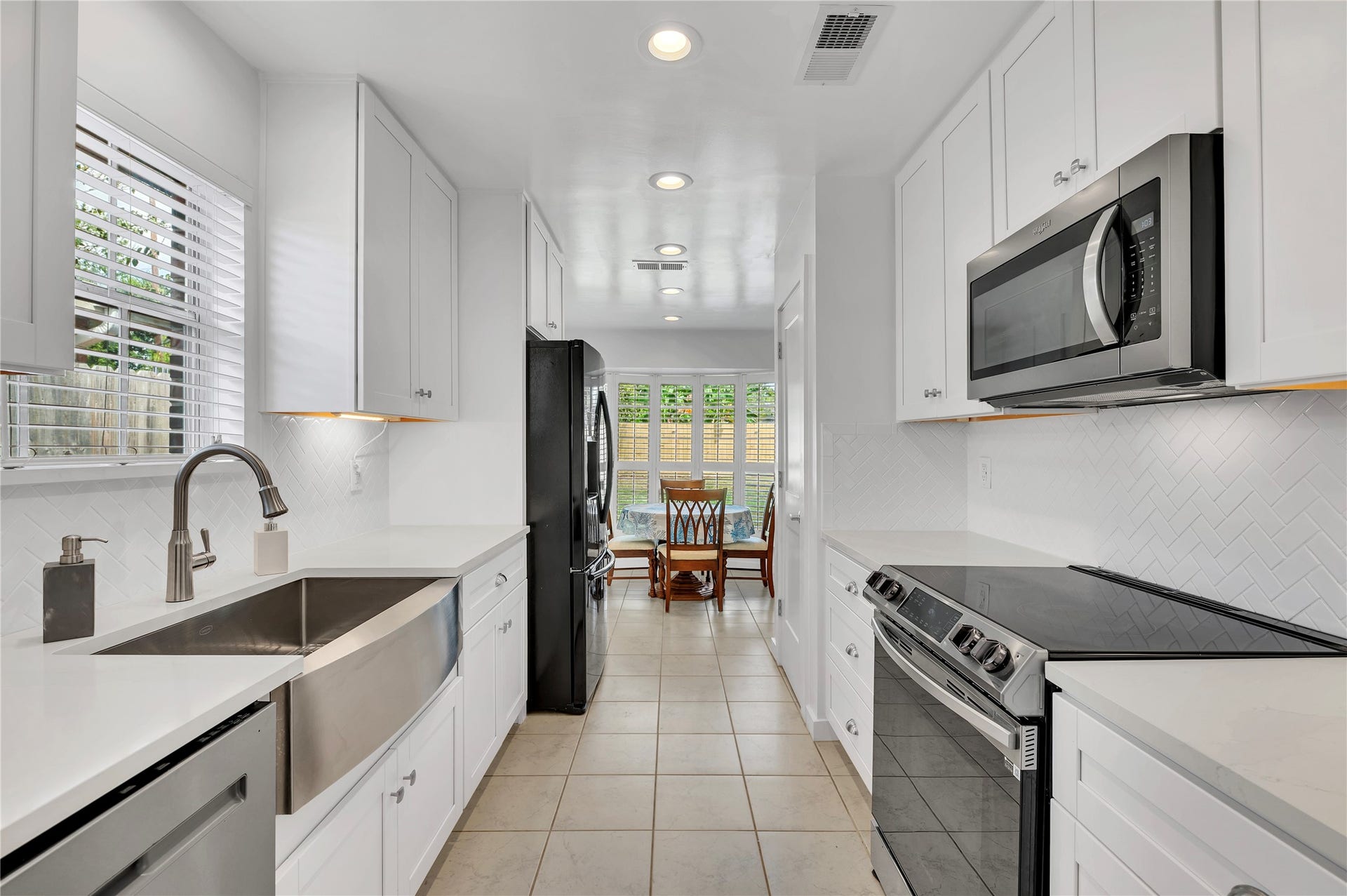16735 Townes Road, Friendswood, TX 77546 16735 Townes Road, Friendswood, TX 77546