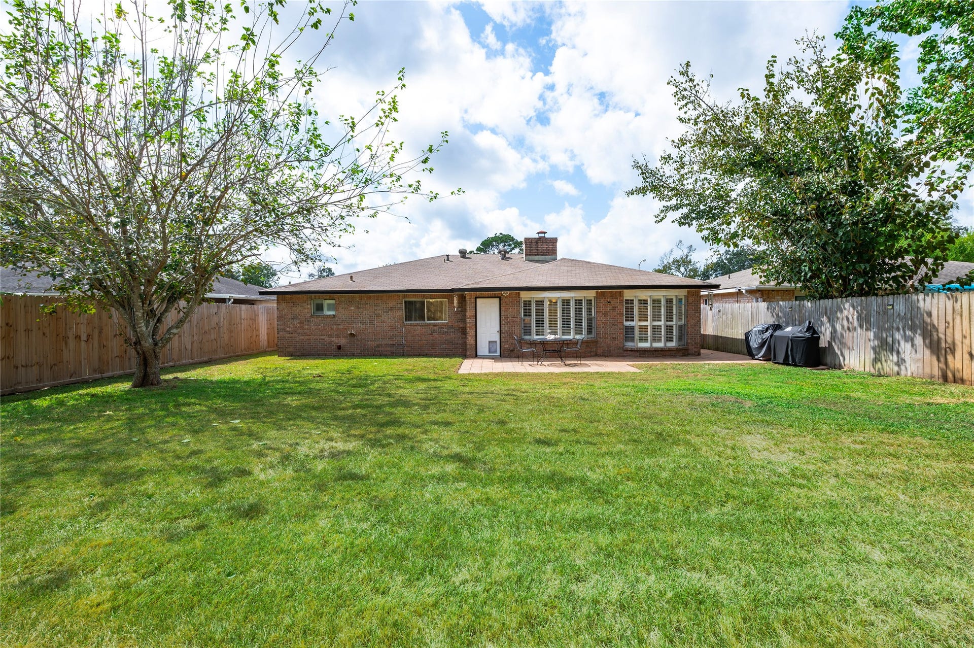 16735 Townes Road, Friendswood, TX 77546 16735 Townes Road, Friendswood, TX 77546