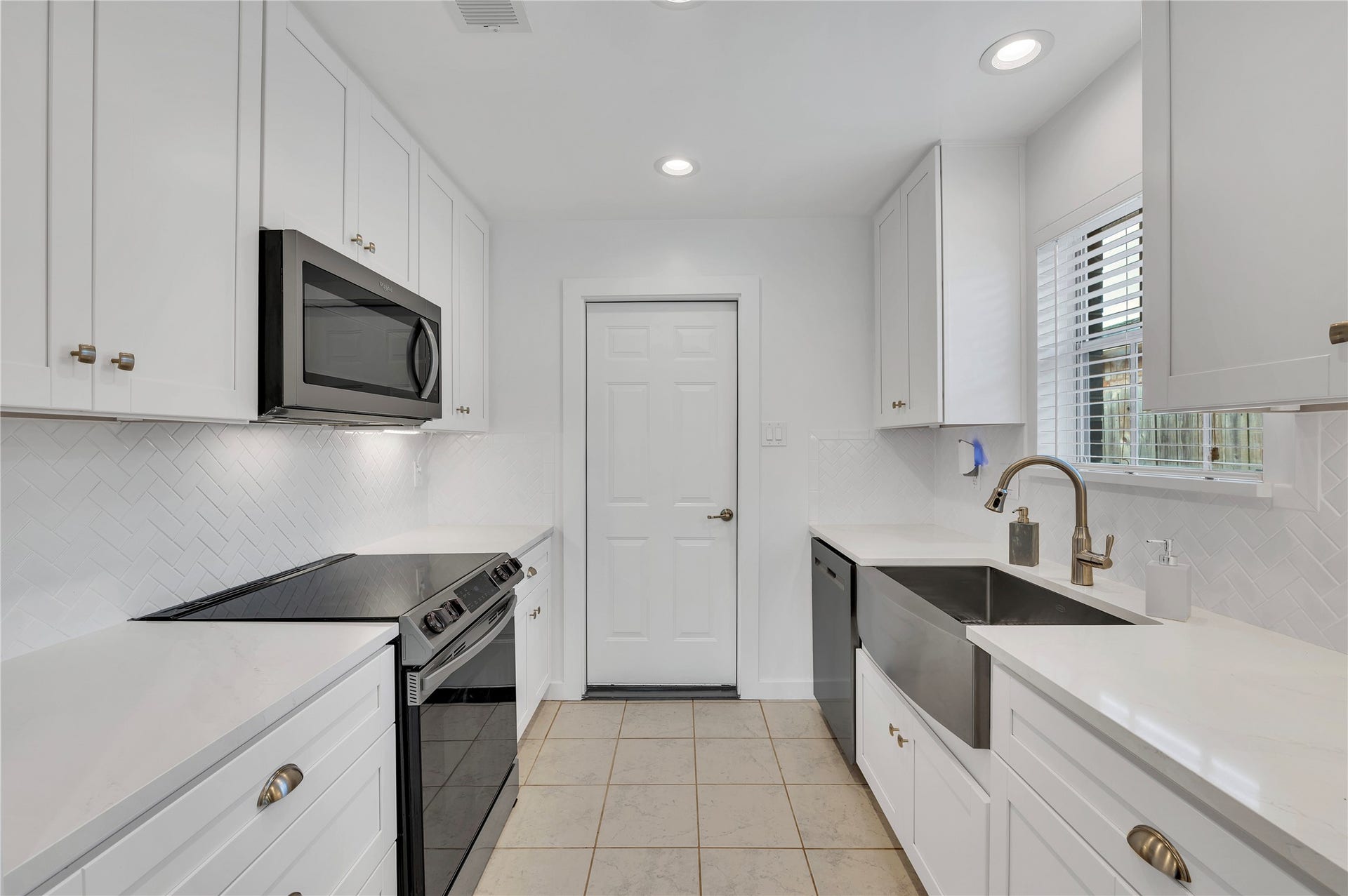 16735 Townes Road, Friendswood, TX 77546 16735 Townes Road, Friendswood, TX 77546