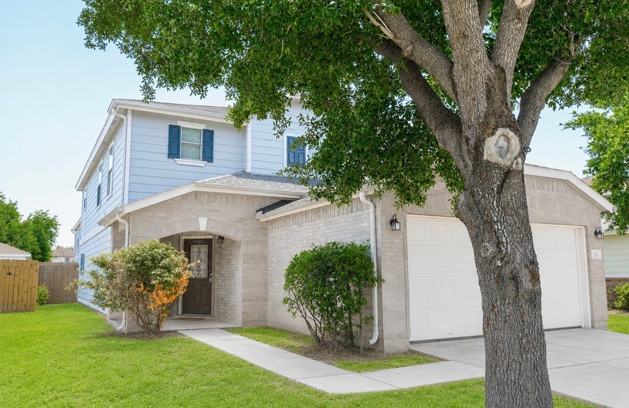 Property photo for 326 Remington Ridge Drive, Houston, TX