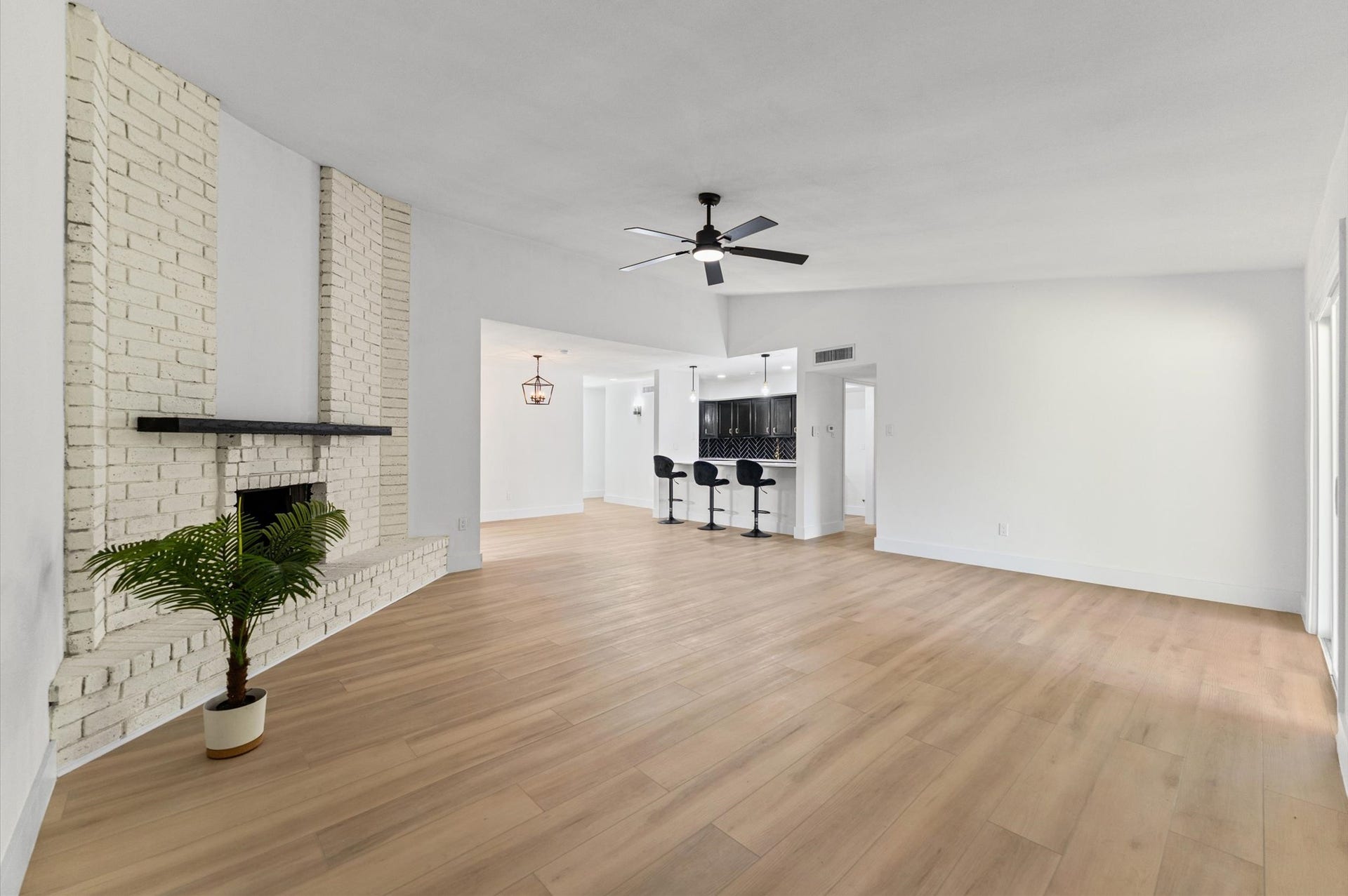 6934 Pickett Drive, Richmond, TX 77469 6934 Pickett Drive, Richmond, TX 77469