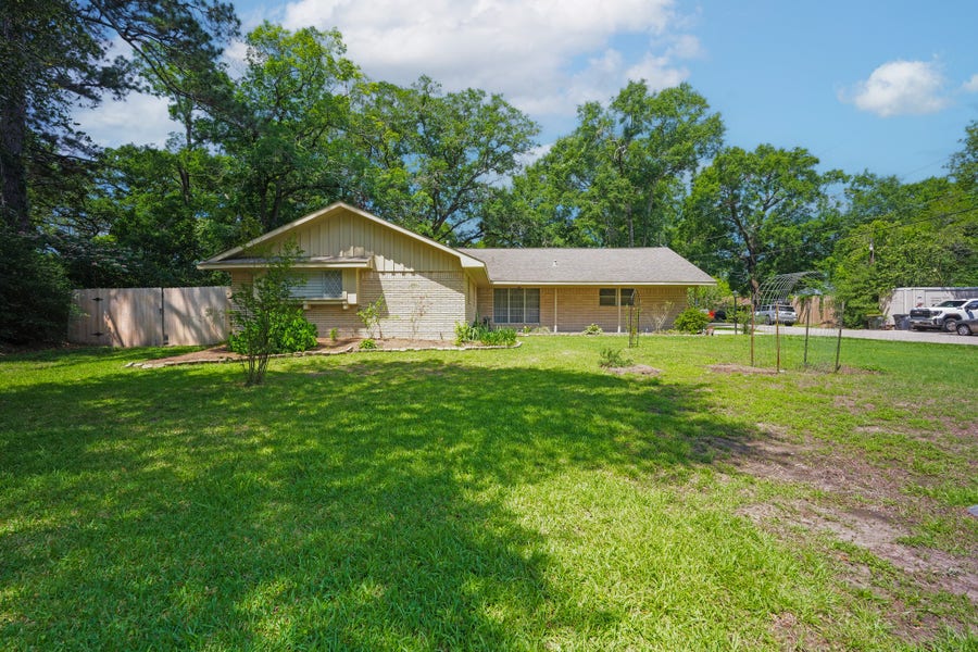 Property photo for 1809 North Roberson Street, Conroe, TX