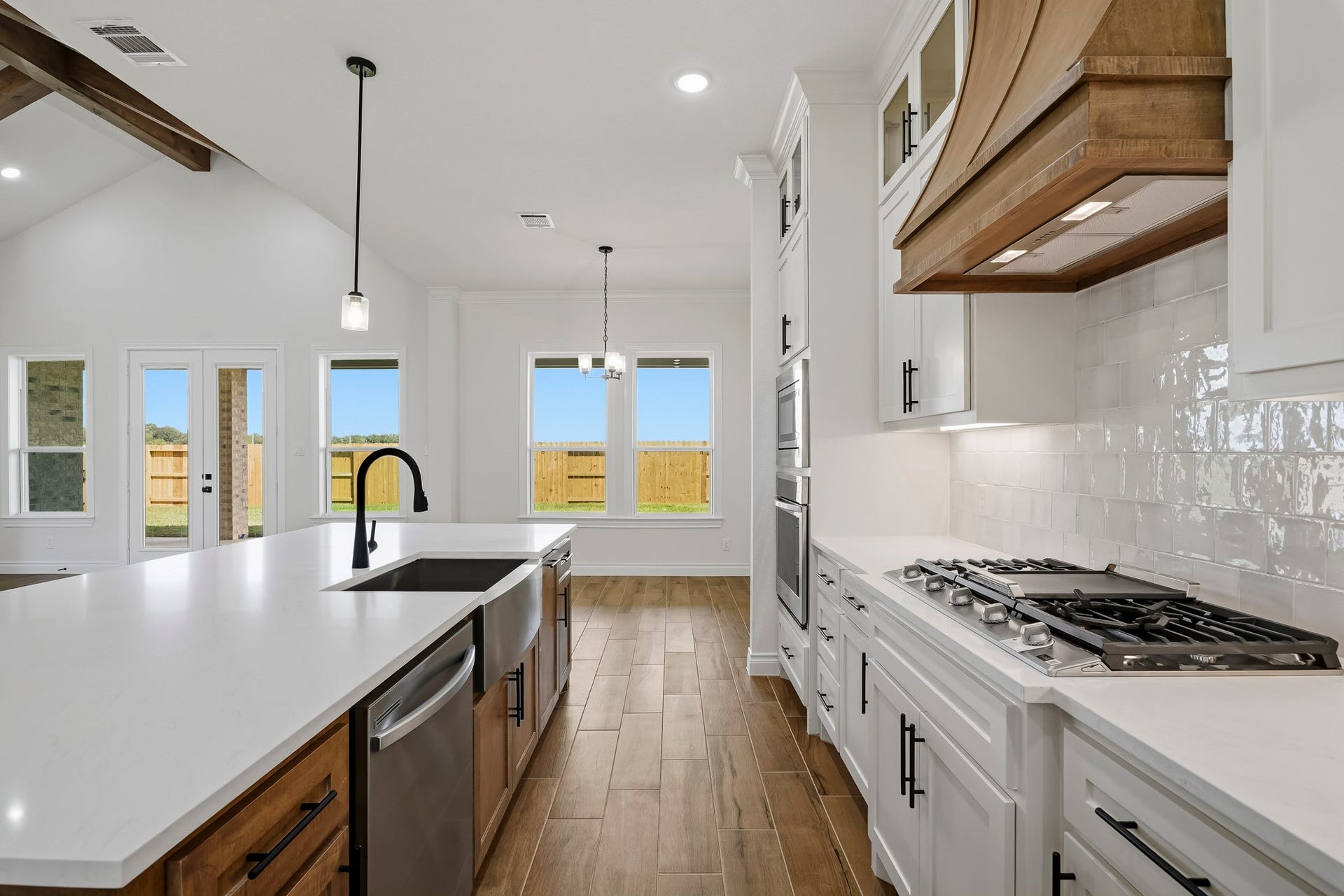 14611 Camila Drive, Needville, TX 77461 Kitchen