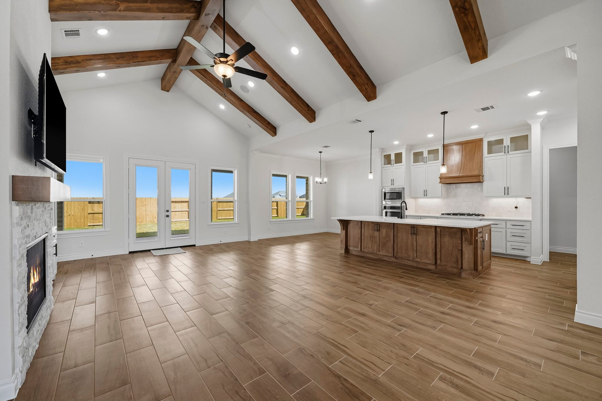 14611 Camila Drive, Needville, TX 77461 Living Room