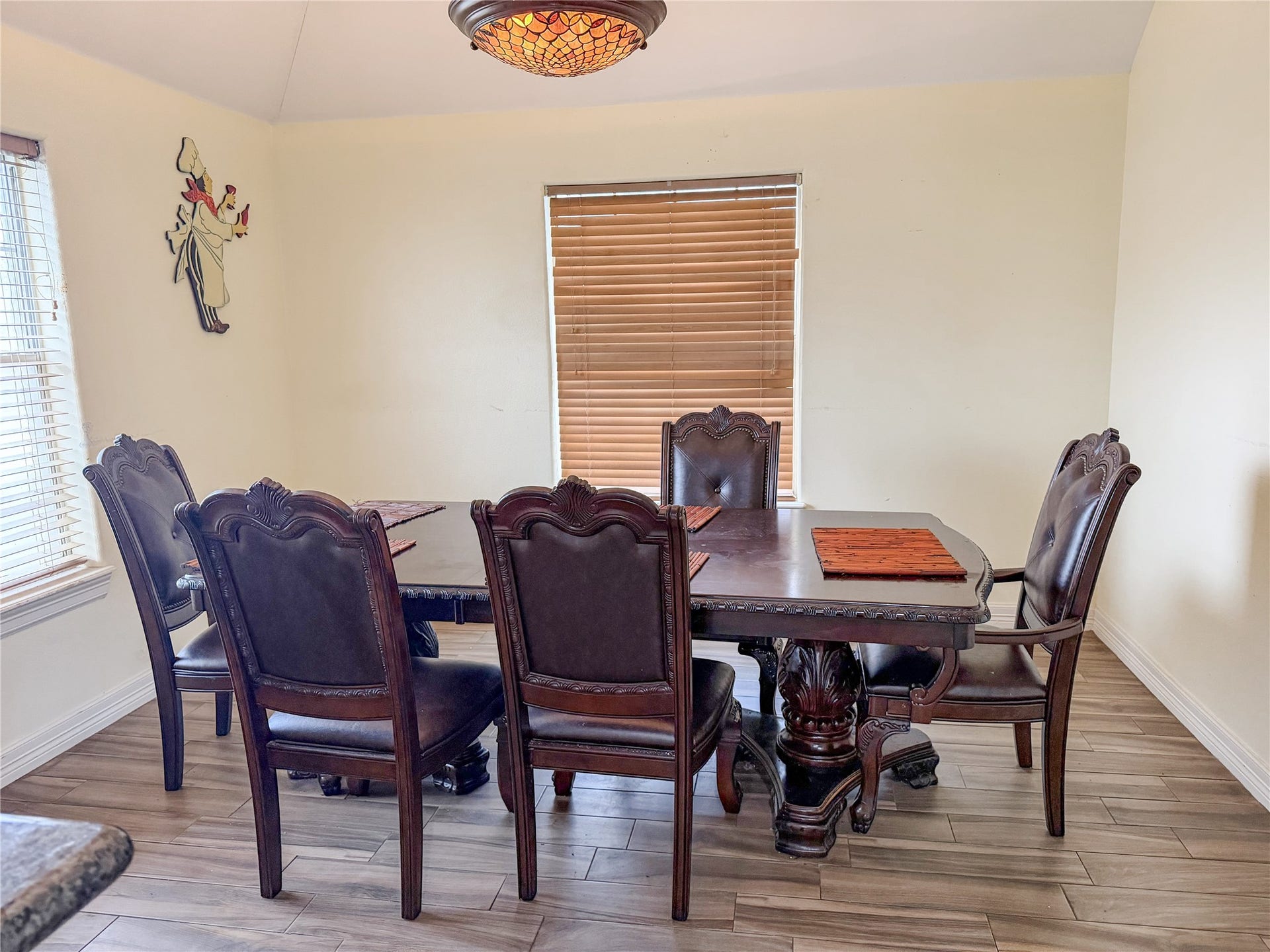 134 Dove Trail, Richwood, TX 77531 Dining area open to the kitchen, creating an easy flow between meal preparation and dining spaces.