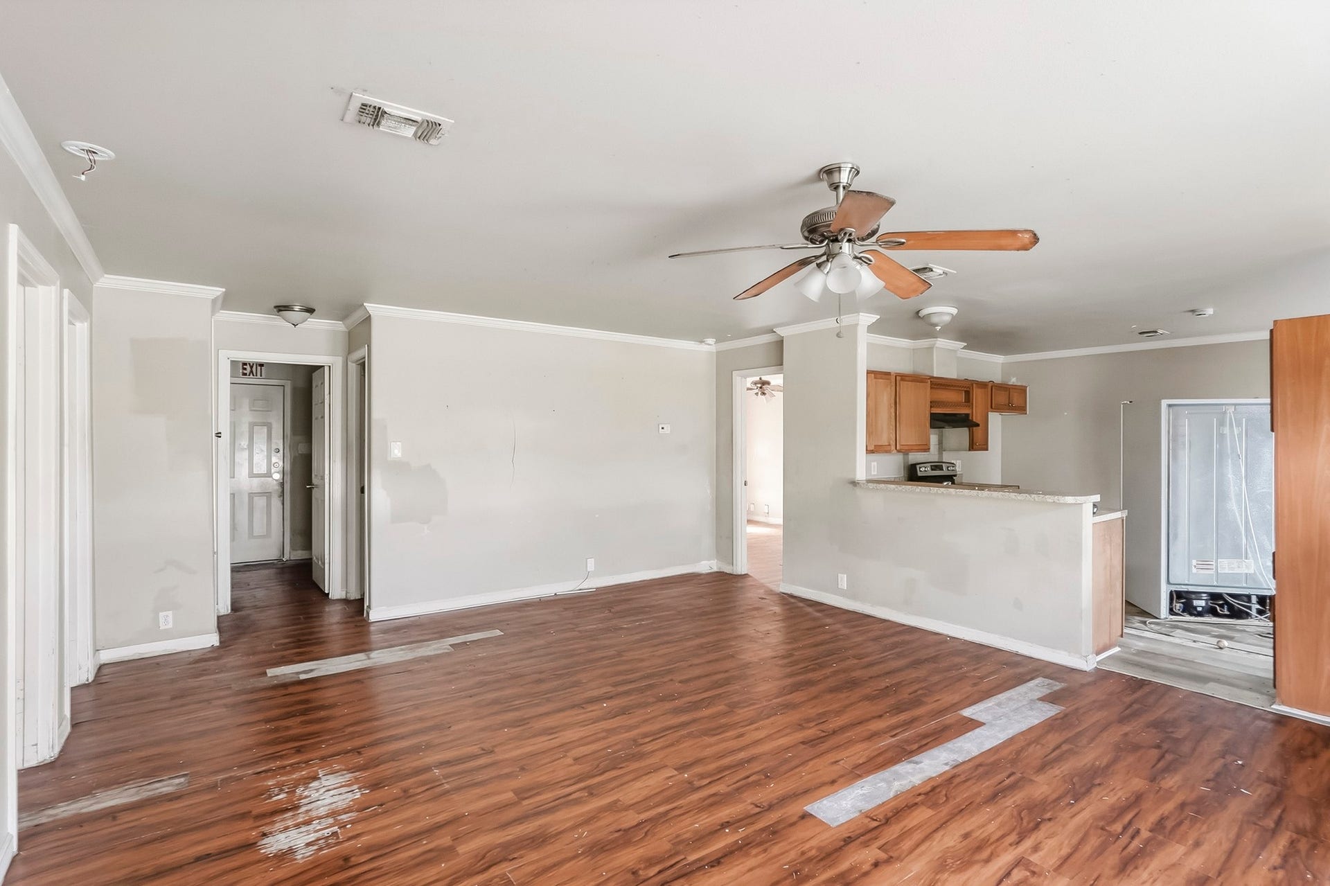 7446 Weyburn Street, Houston, TX 77028