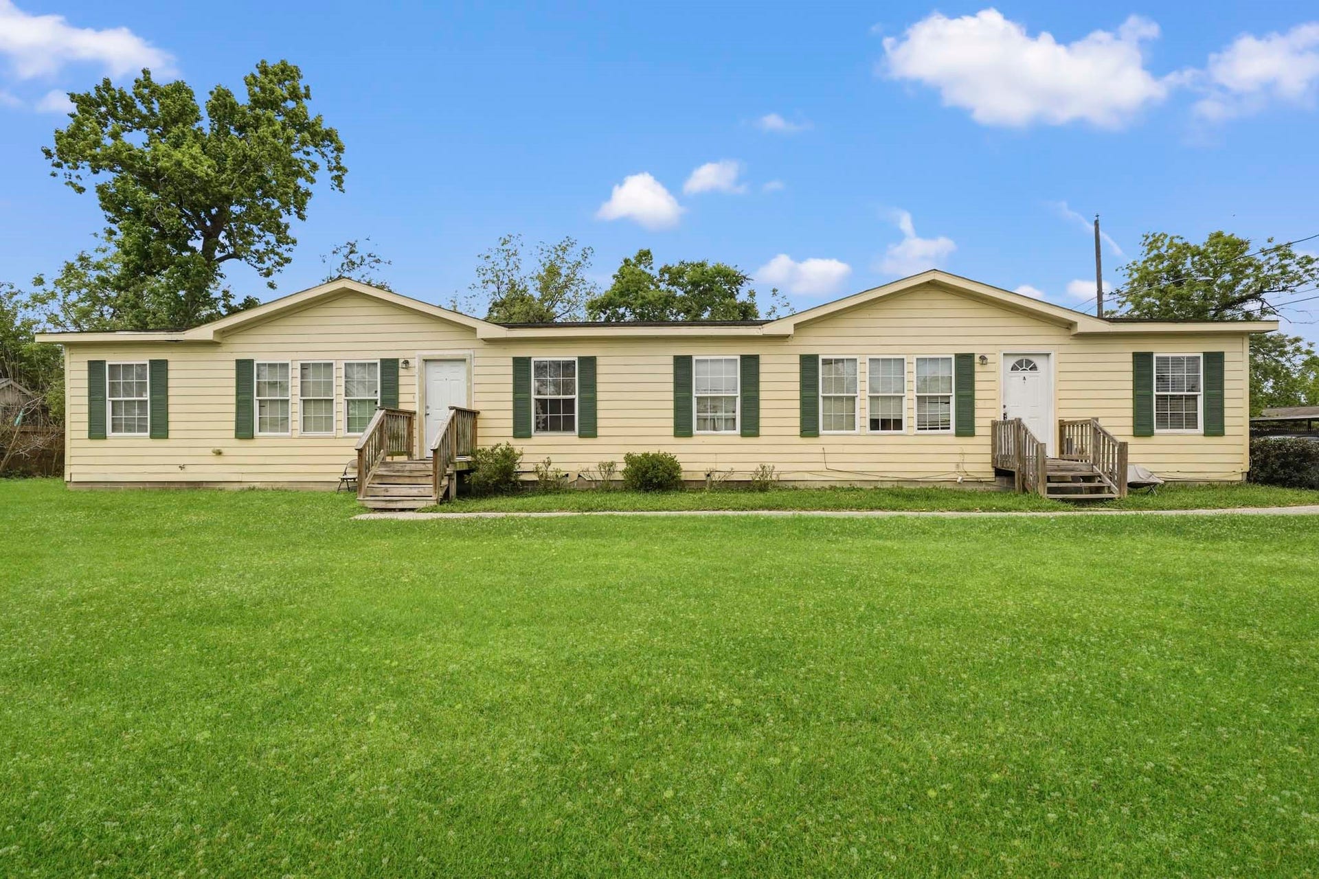 7446 Weyburn Street, Houston, TX 77028