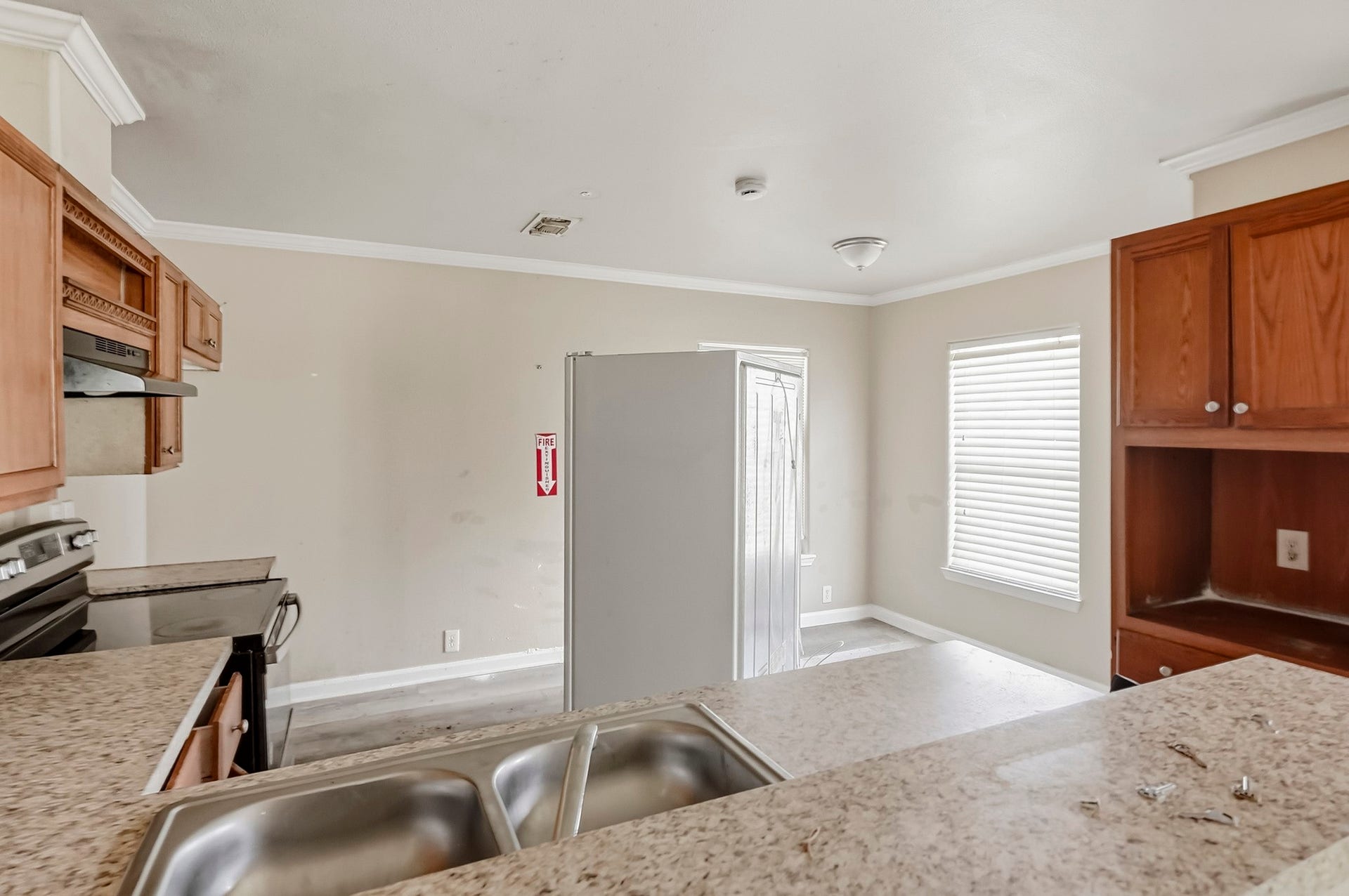 7446 Weyburn Street, Houston, TX 77028